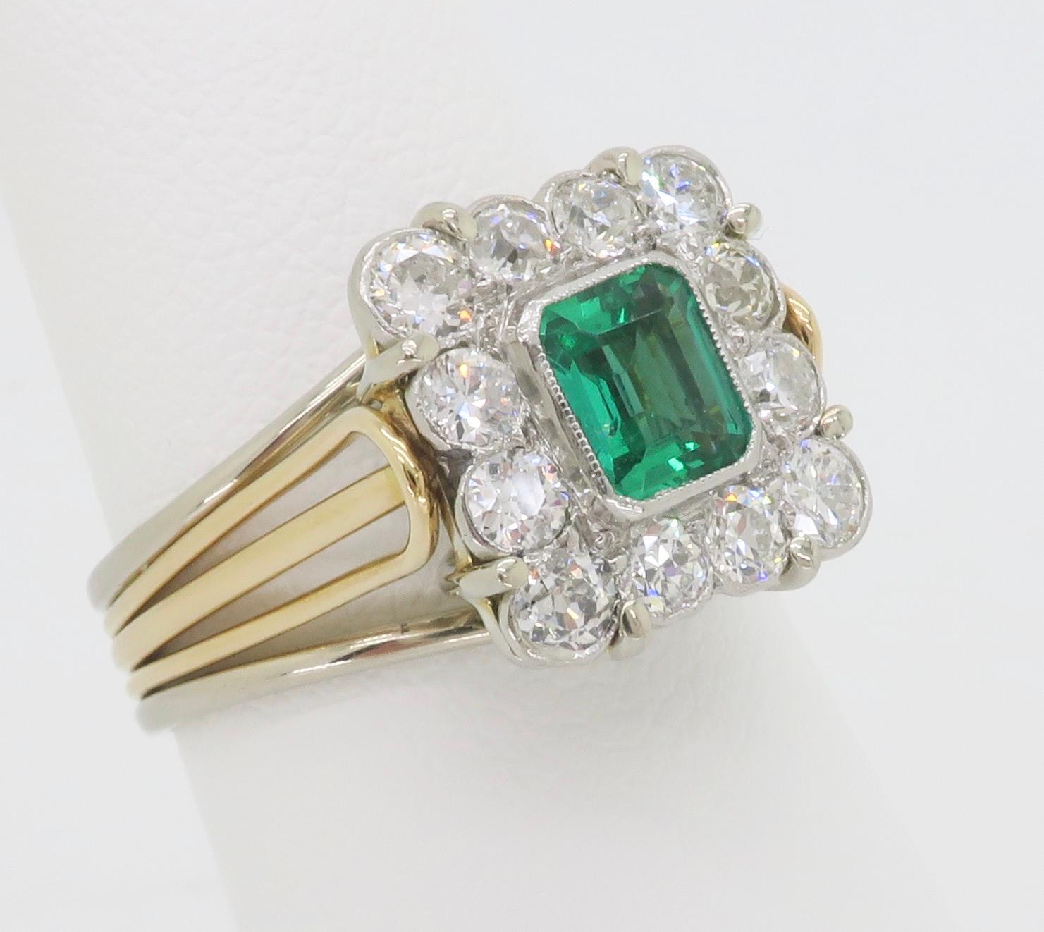 Vintage-Ring mit Smaragd und Diamant aus Platin und 18 Karat Gold, gefertigt  Damen im Angebot