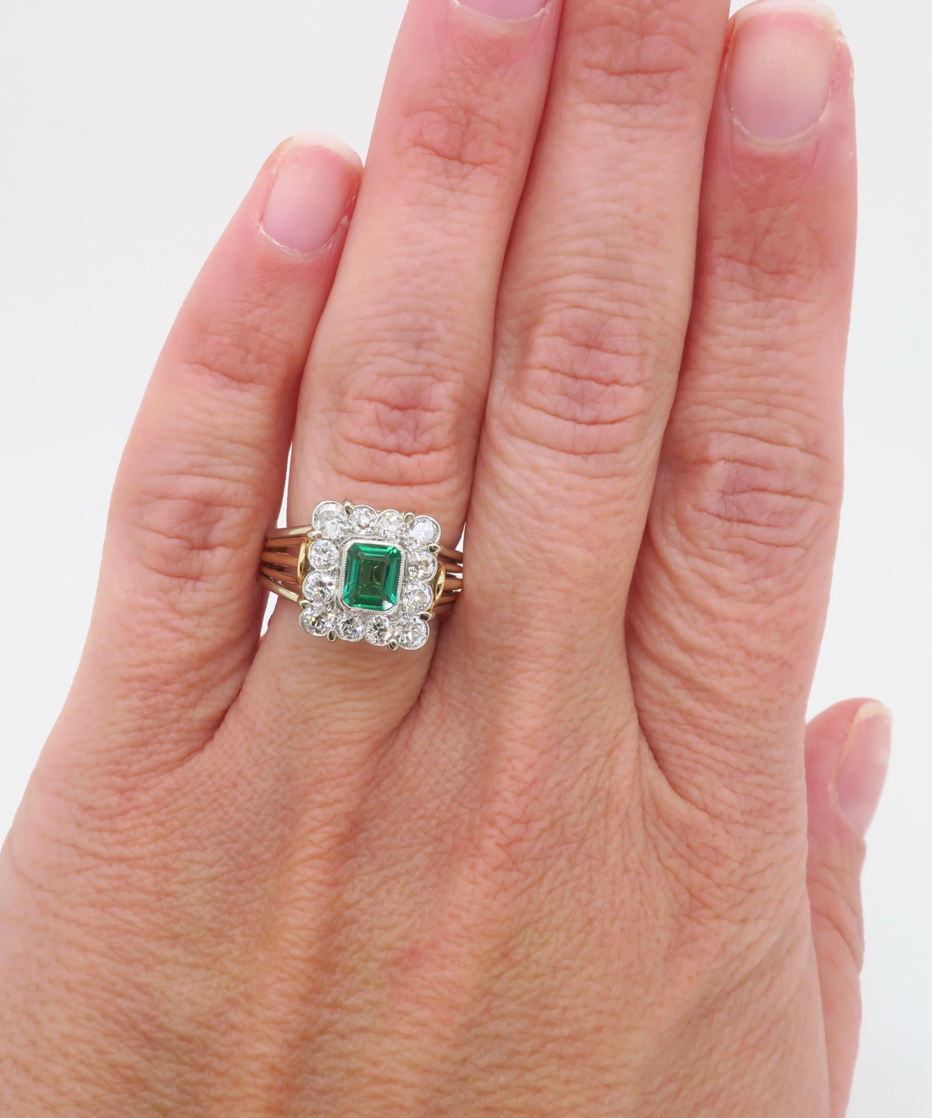 Vintage-Ring mit Smaragd und Diamant aus Platin und 18 Karat Gold, gefertigt  im Angebot 1
