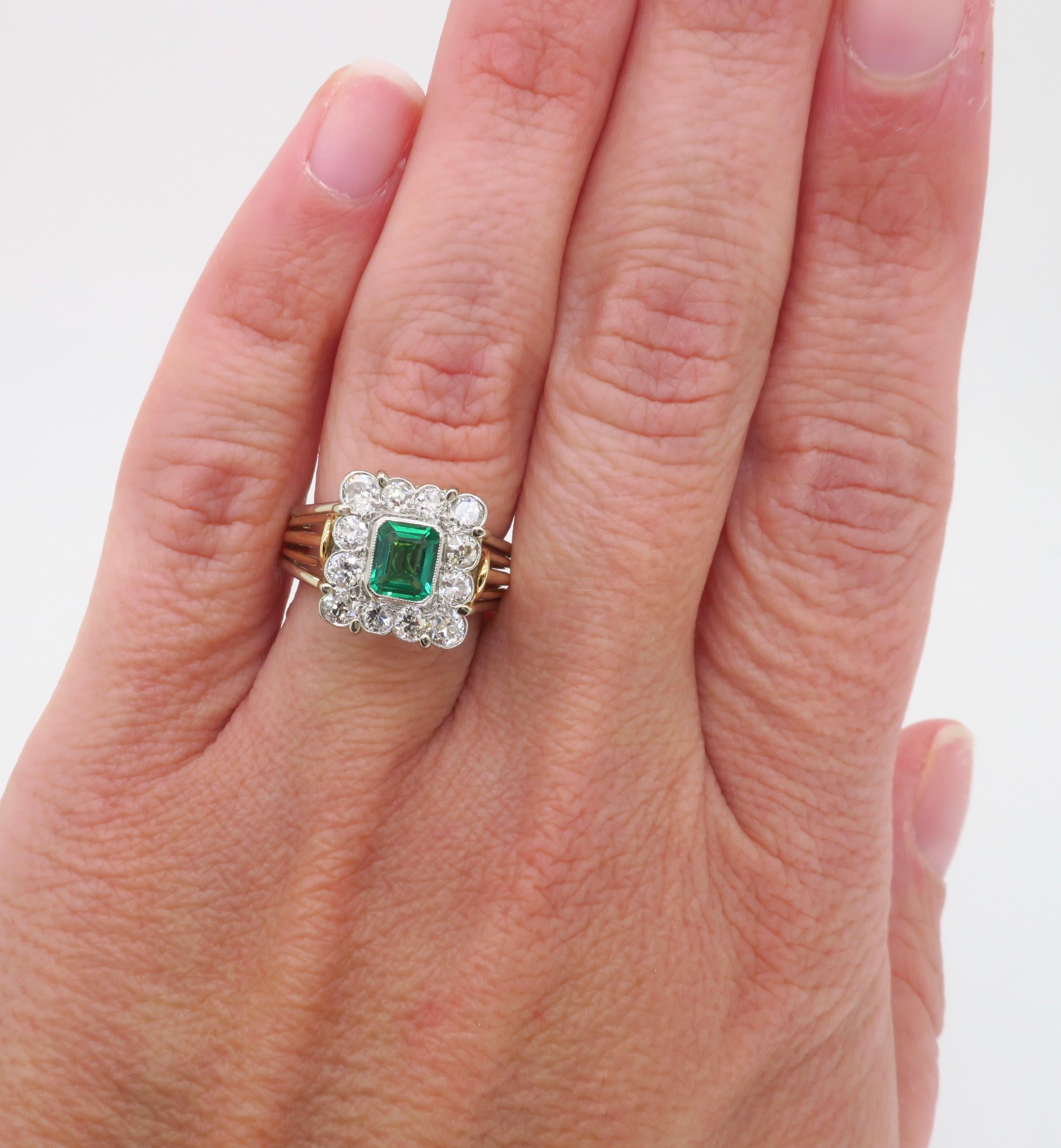 Vintage-Ring mit Smaragd und Diamant aus Platin und 18 Karat Gold, gefertigt  im Angebot 2