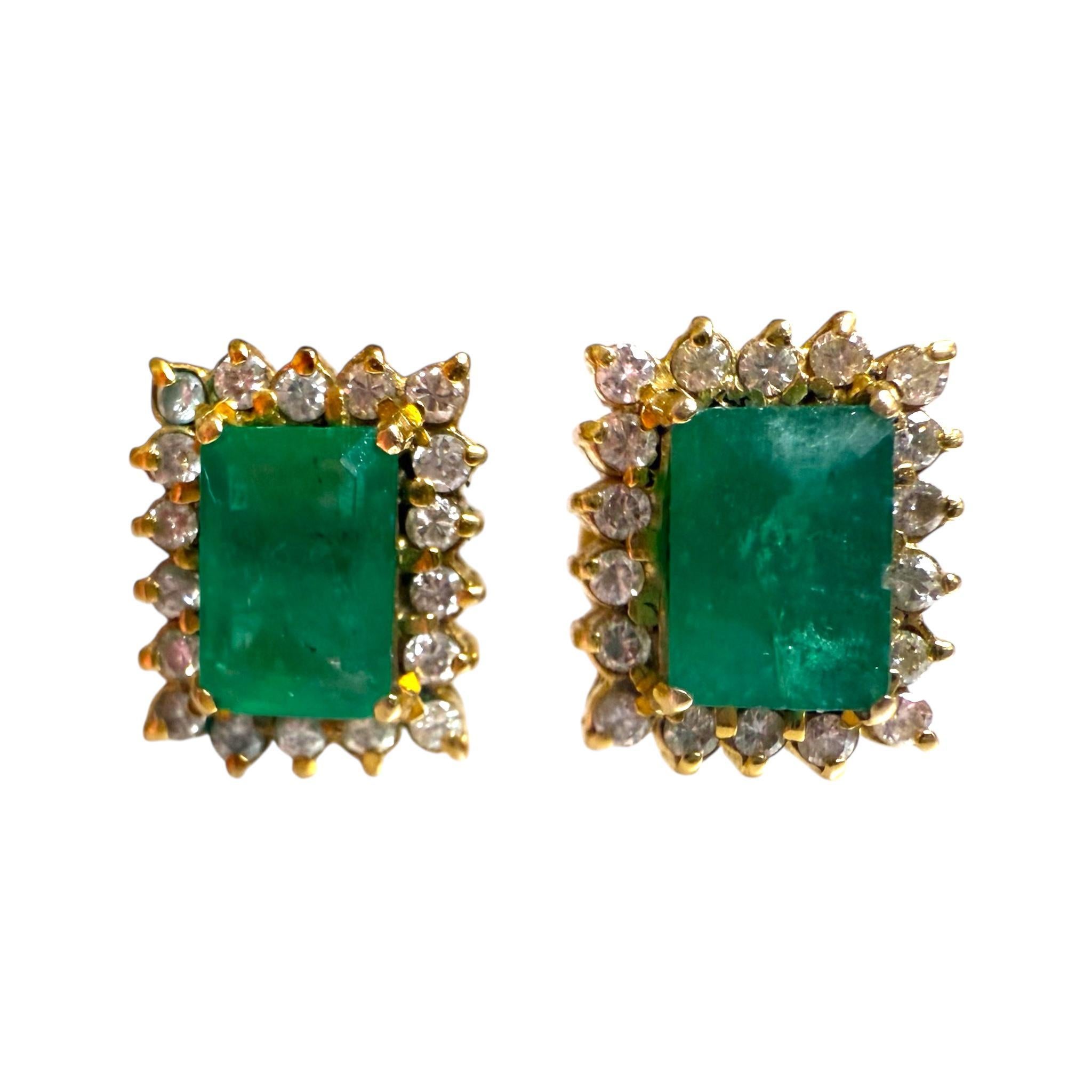 Vintage Smaragd & Diamant-Ohrstecker 14K Gelbgold im Zustand „Hervorragend“ im Angebot in Montgomery, AL