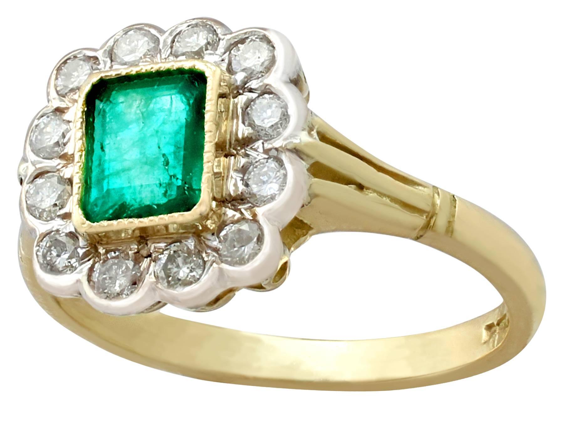 Vintage Emerald Diamond Yellow Gold Cluster Ring In Excellent Condition In Jesmond, Newcastle Upon Tyne