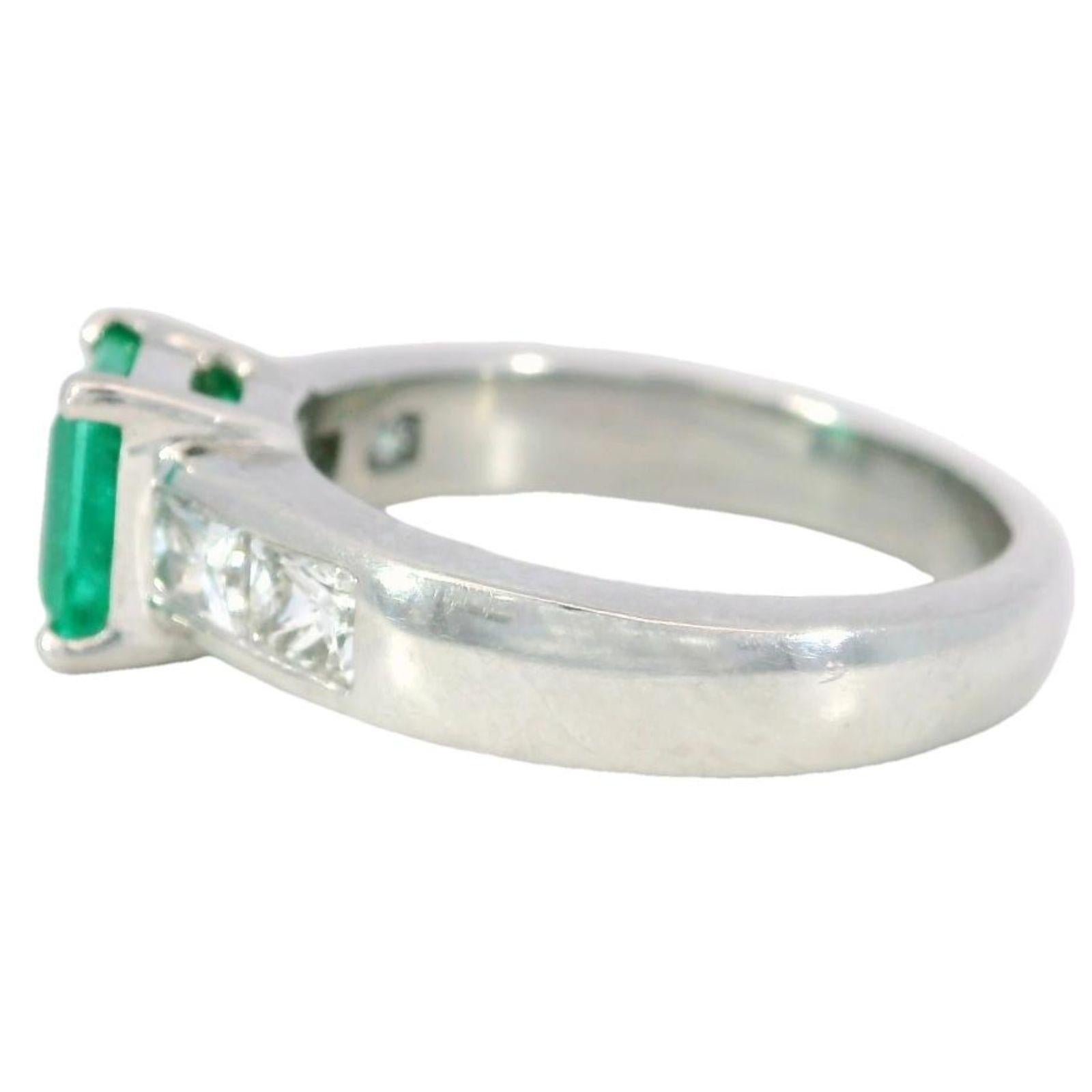 Taglio smeraldo Anello di fidanzamento vintage con smeraldo e accenti di diamanti AGL CERT in platino misura 6 ~2.2ctw in vendita