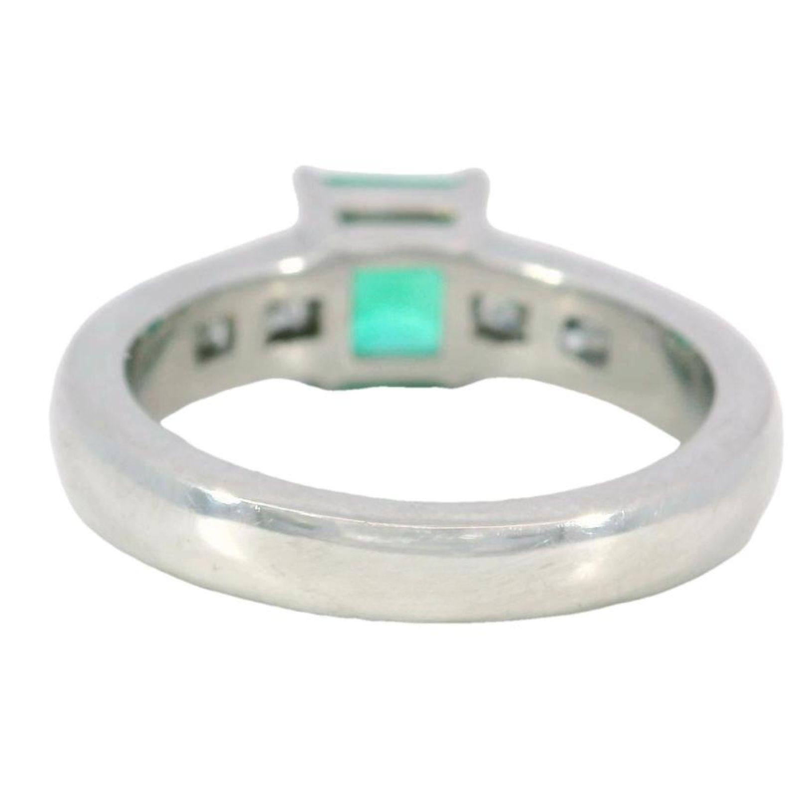 Anello di fidanzamento vintage con smeraldo e accenti di diamanti AGL CERT in platino misura 6 ~2.2ctw In condizioni ottime in vendita a Fairfield, CT