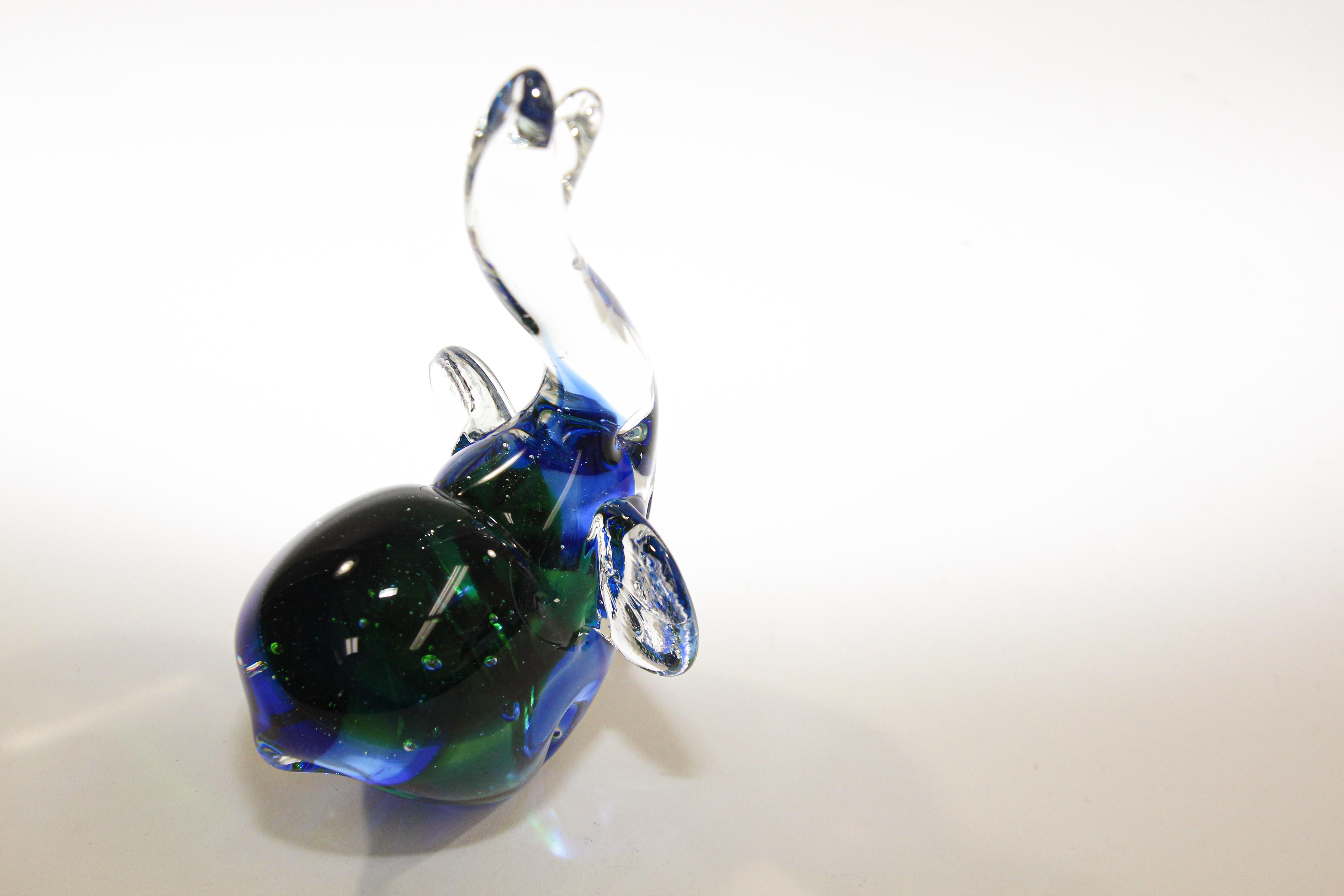 20th Century Vintage Emerald Green and Blue Murano Art Glass Elephant Sculpture Paperweight For Sale