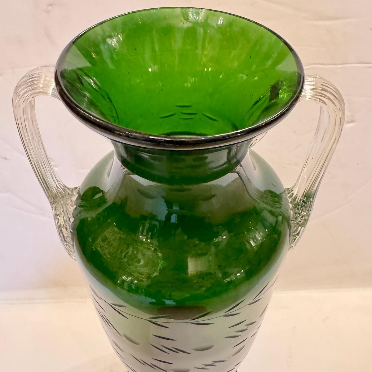 Vintage Smaragdgrün Geätzte Glasvase (Italienisch) im Angebot