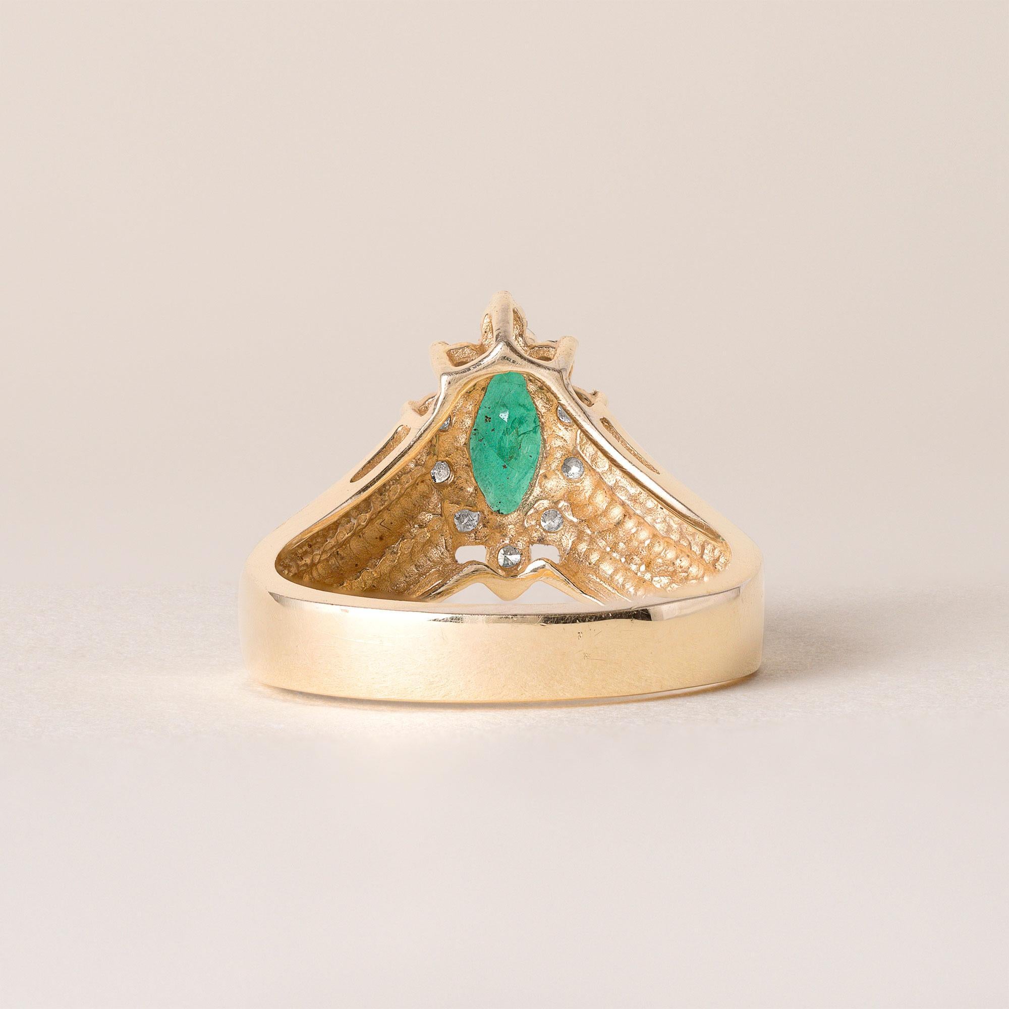 Vintage Emerald Marquise and Diamond Halo Cocktail Ring 14K Yellow Gold In Good Condition For Sale In Los Angeles, CA