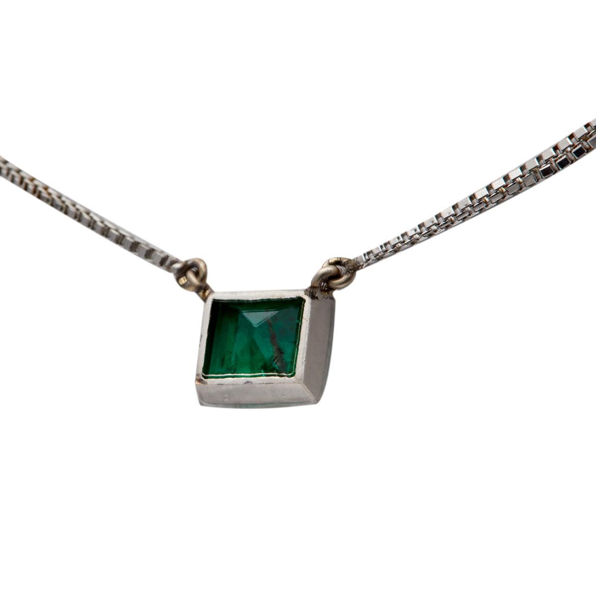 Vintage Emerald Platinum Bezel Set Chain Necklace 1