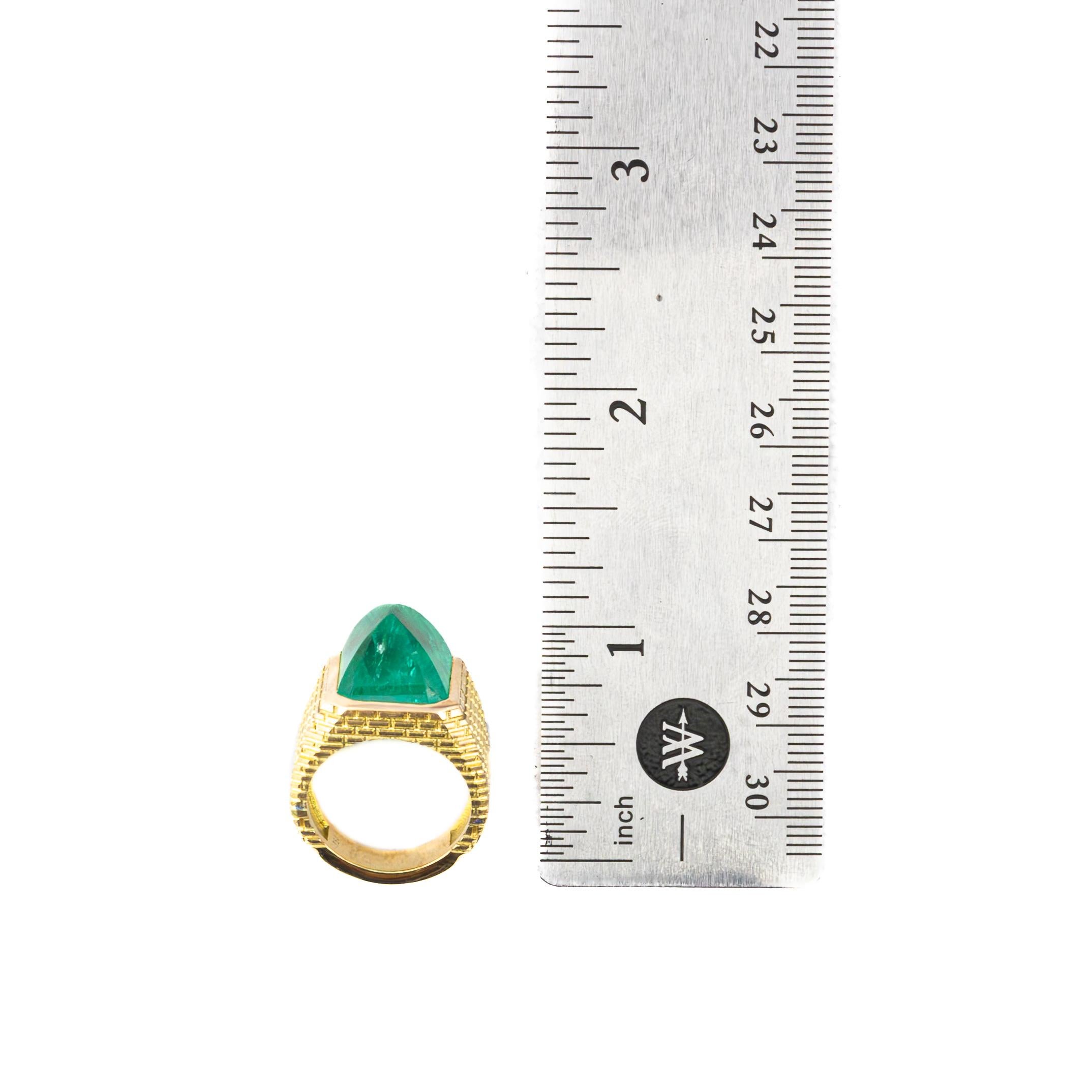 Emerald Cut Vintage Emerald Pyramid Gold Ring For Sale