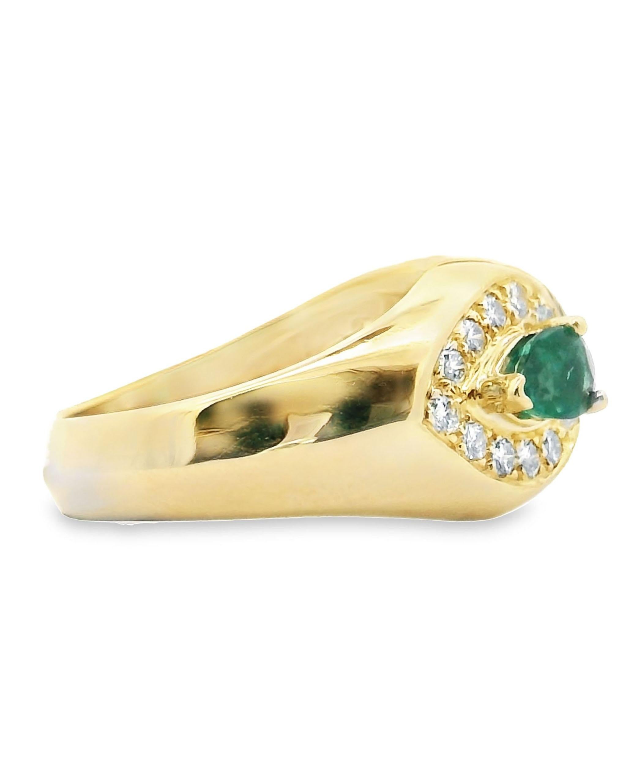 Pear Cut Vintage Emerald Ring with Diamonds Set in 18K Gold - Circa 1985 For Sale