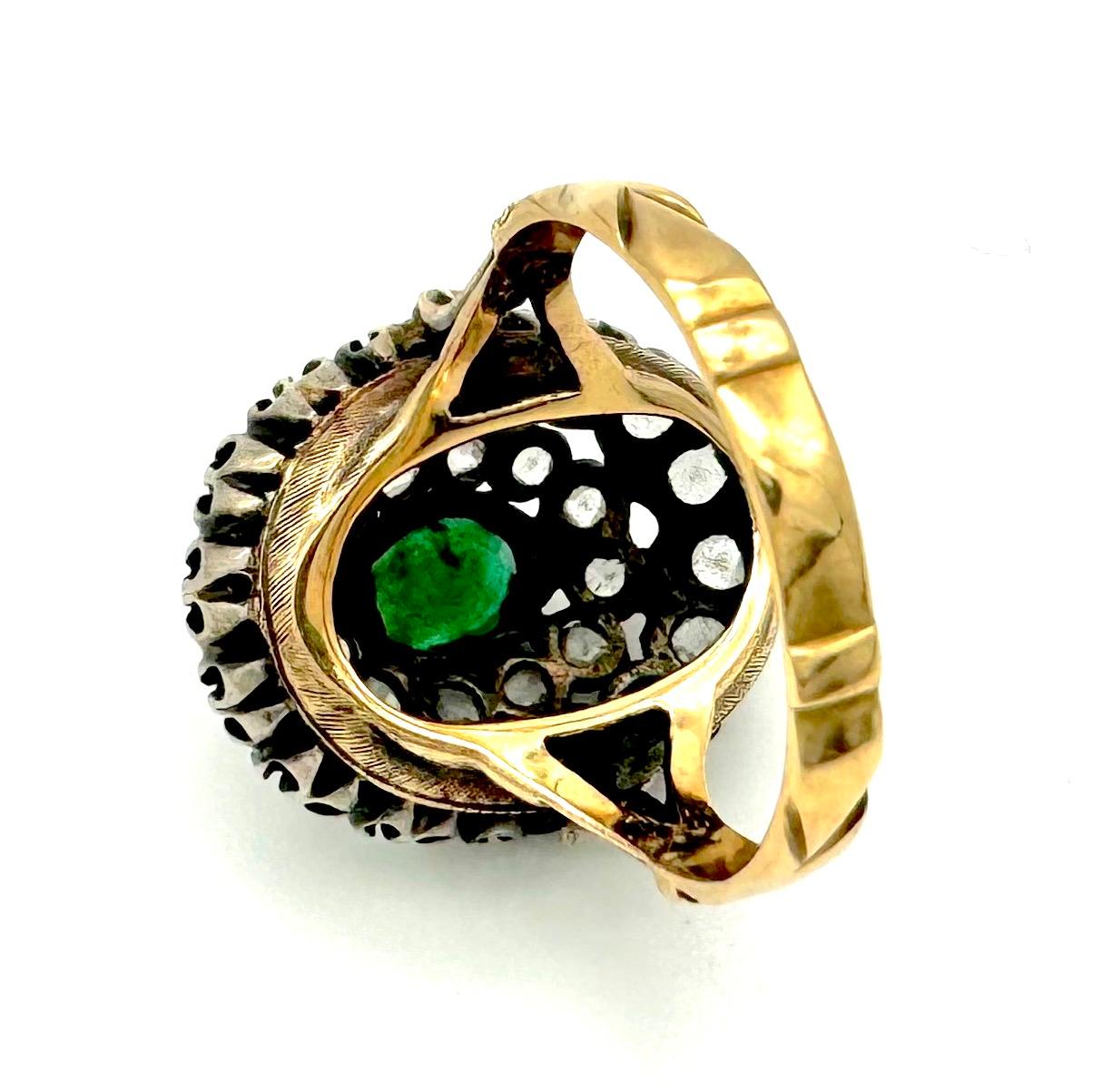 Women's Vintage Emerald Rose Cut Diamond Ring 18K Yellow And White Gold For Sale