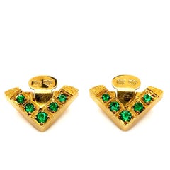 Vintage Emerald Set 18 Karat Yellow Gold Corner Pins, Circa 1970