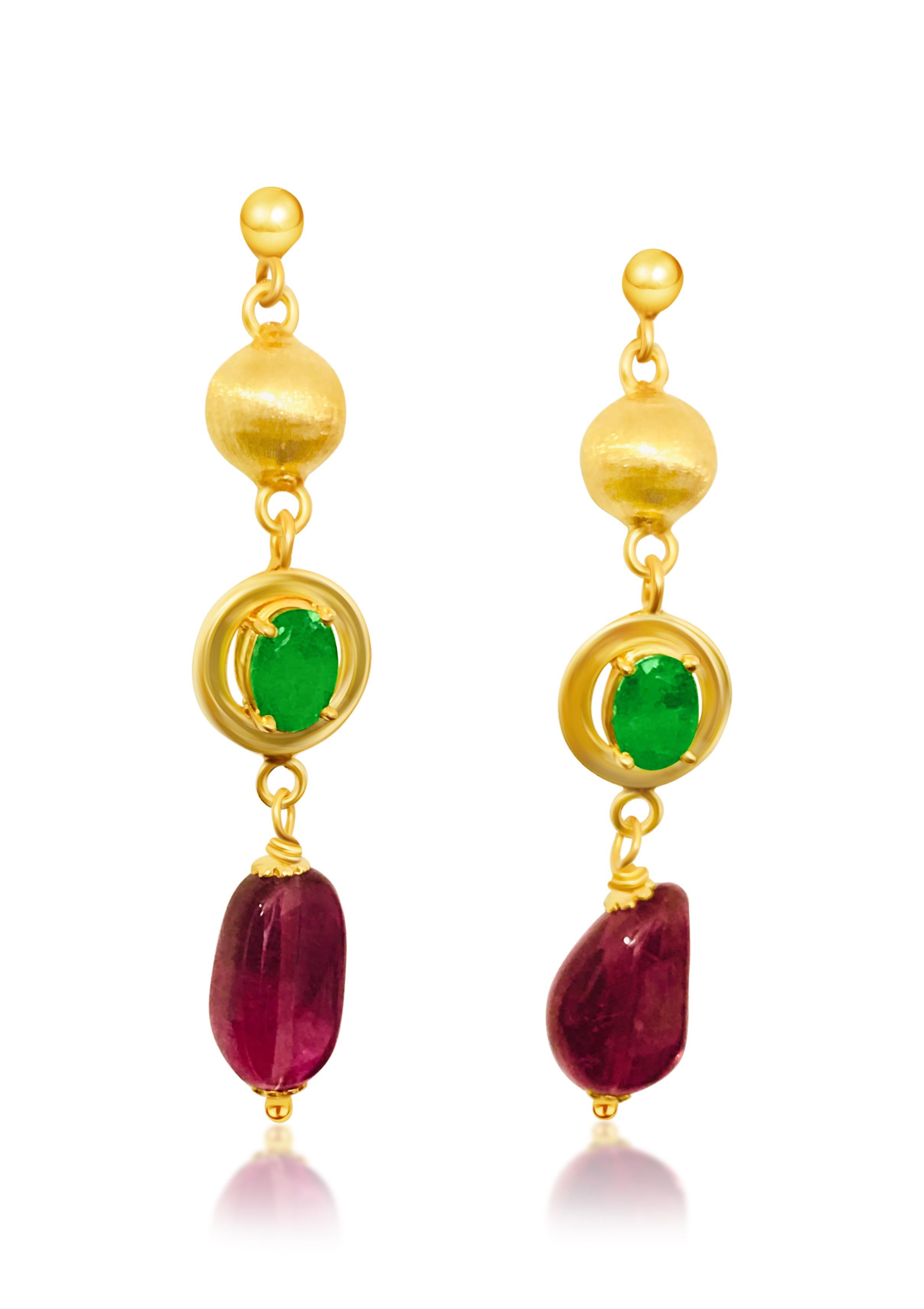 Art Nouveau Vintage Emerald Tourmaline Gold Dangle Earrings For Sale