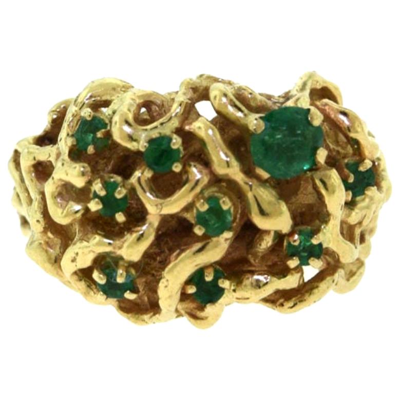 Vintage Emerald Yellow Gold Swirl Dome Cocktail Ring For Sale