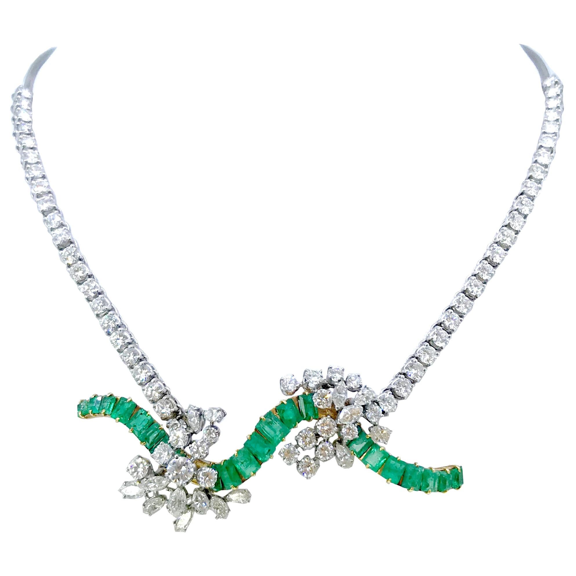 Vintage Emeralds and Diamonds 18 Karat Gold Necklace