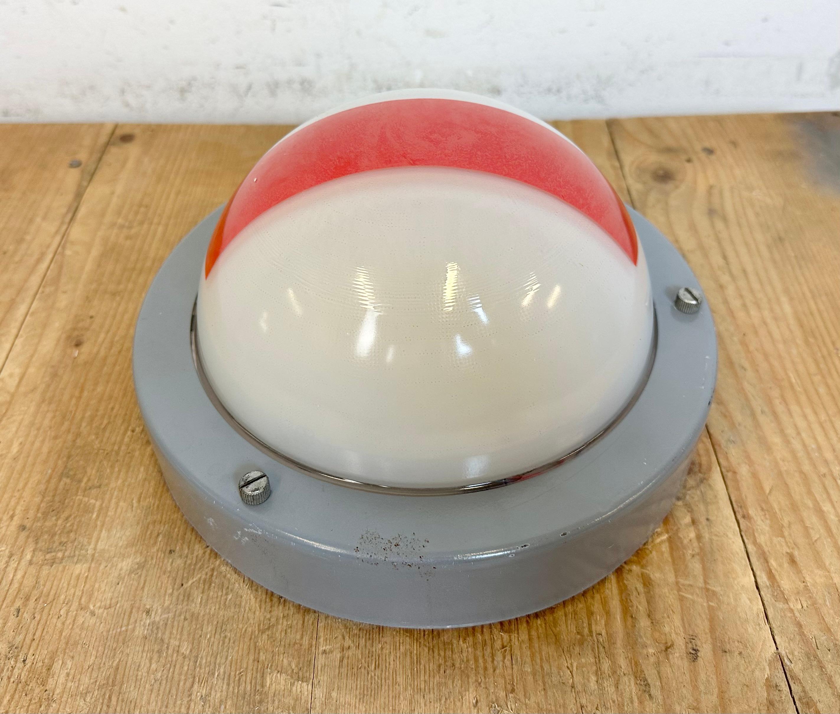 Vintage Emergency Wall or Ceiling Light, 1970s In Good Condition For Sale In Kojetice, CZ