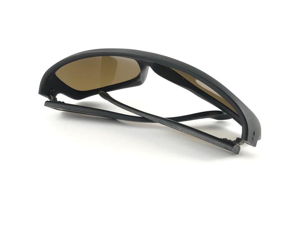 Vintage Emerson Fittipaldi Black Rectangular 70'S Collector France Sunglasses For Sale 2