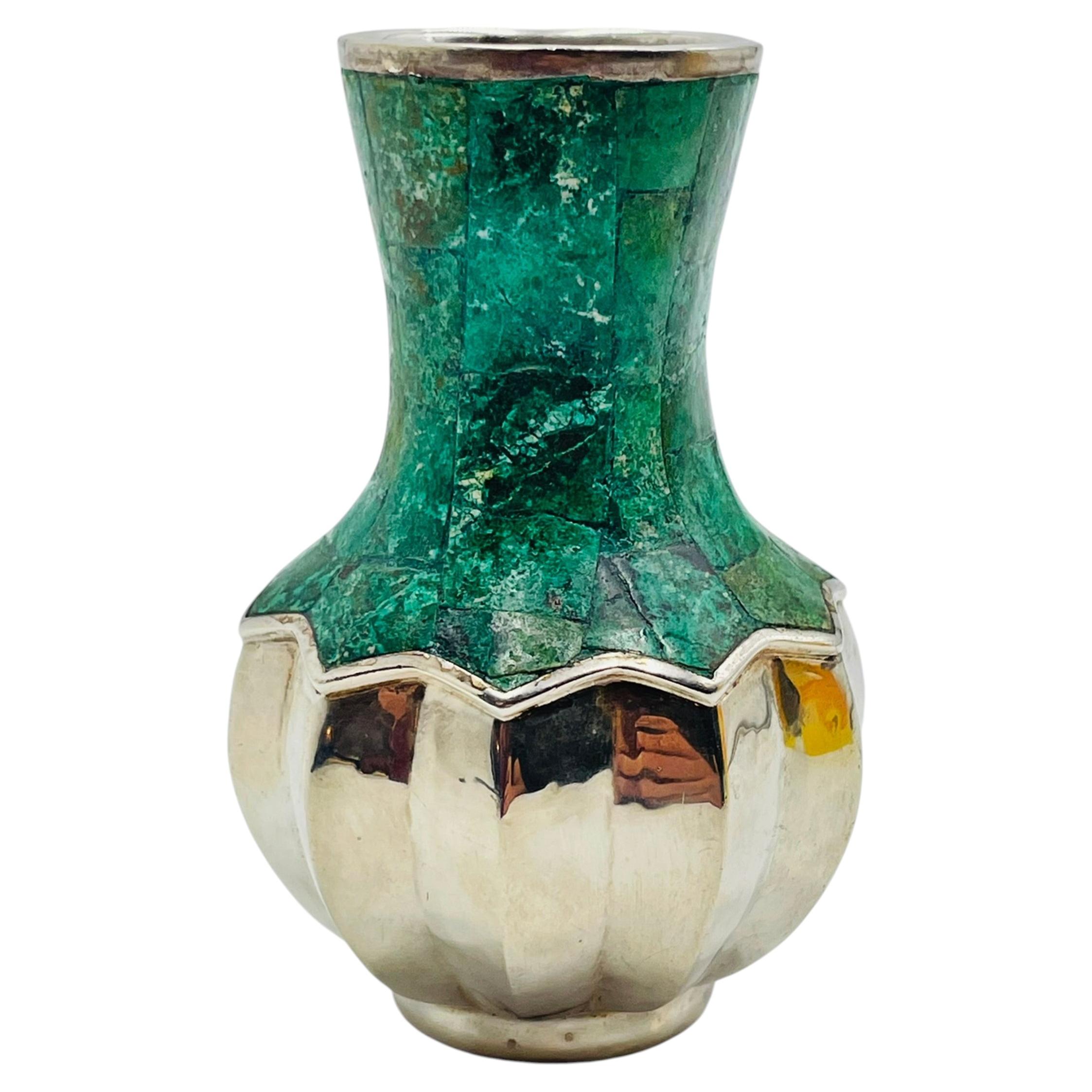 How can you tell if something is silver?