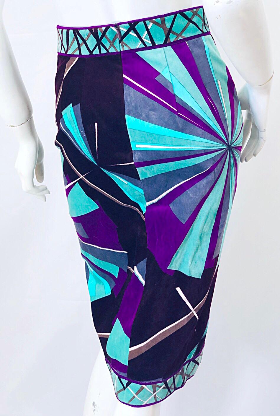 Vintage Emilio Pucci 1990s Size 10 Velvet Kaleidoscope High Waist Pencil Skirt In Excellent Condition In San Diego, CA