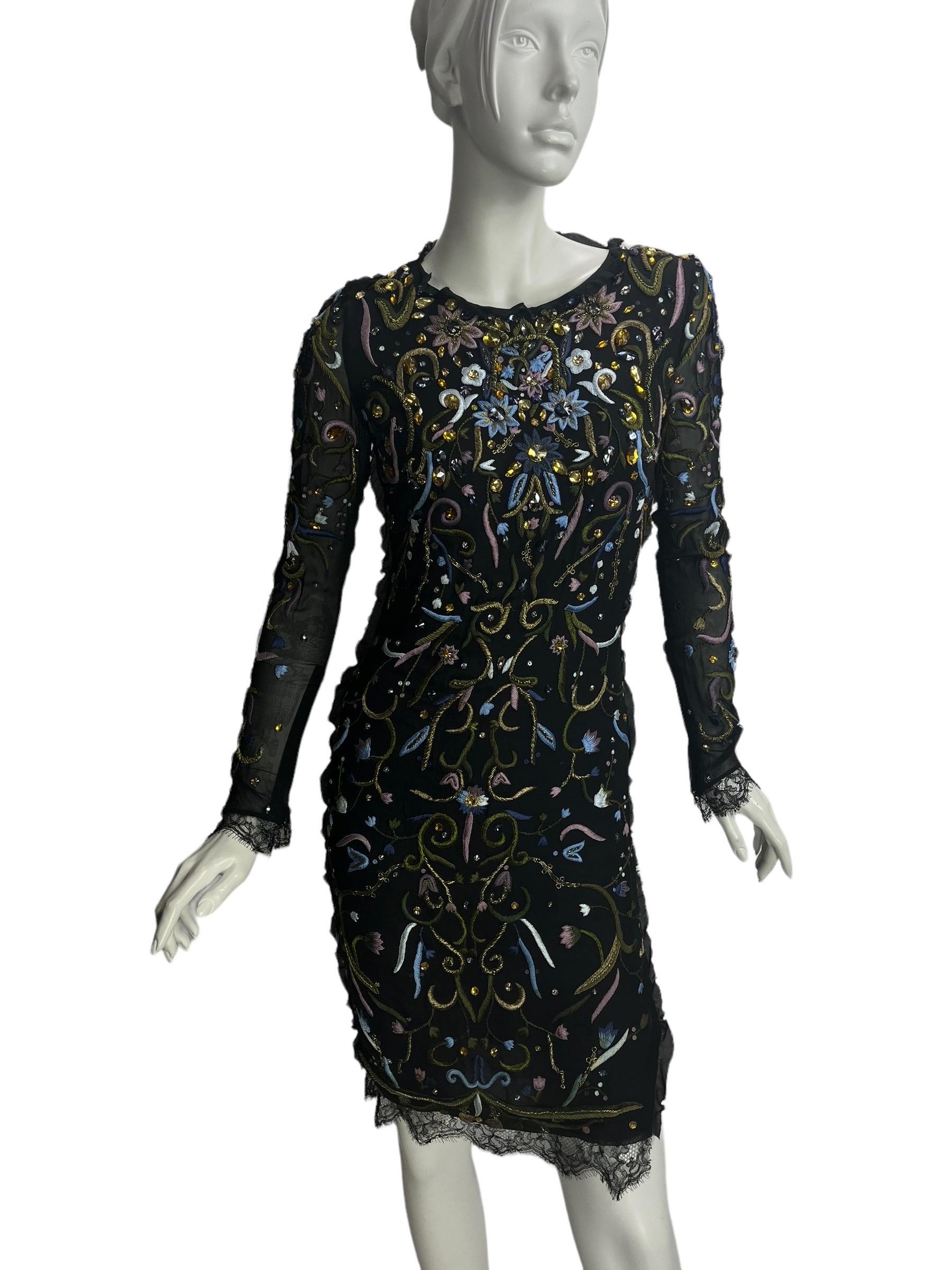Vintage Emilio Pucci embroidered and crystal embellished black silk dress
100% Chiffon Silk, fully lined. Lace trim. Side zipper.
IT Size 42 - US 6
Made in Italy
Excellent condition