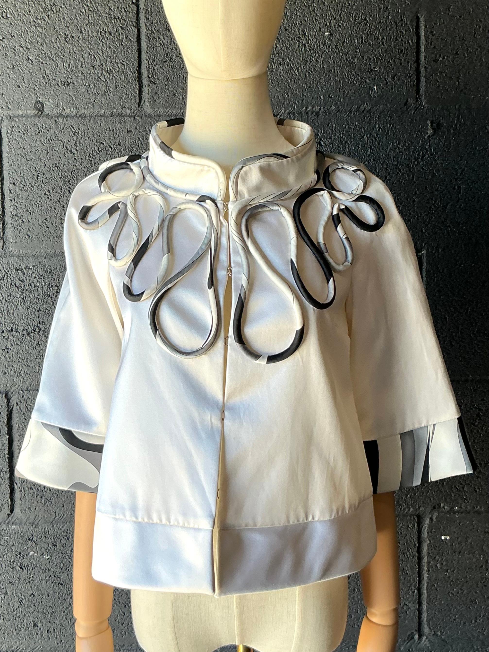 Beige Camicetta con cappuccio monocromatica vintage di Emilio Pucci in vendita