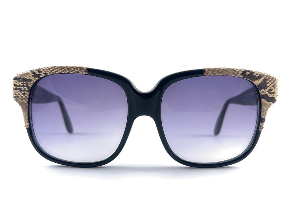Classy And Eye Catching Vintage Snake Skin Accents Frame Emmanuelle Khanh Paris.
Strong And Stunning Frame. A Must Have Piece! 
This Pair Is A Class Statement, A Must Have For A Collector! A Great Opportunity To Achieve A Unique And Yet Timeless