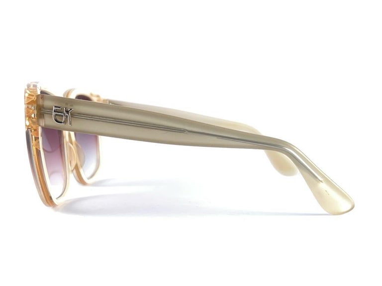 Vintage Emmanuelle Khanh Paris White Thick Framed Sunglasses, Iconic Mod 8080 Emmanuelle Khanh Paris Thick Framed White Sunglasses, Iconic  main image 3