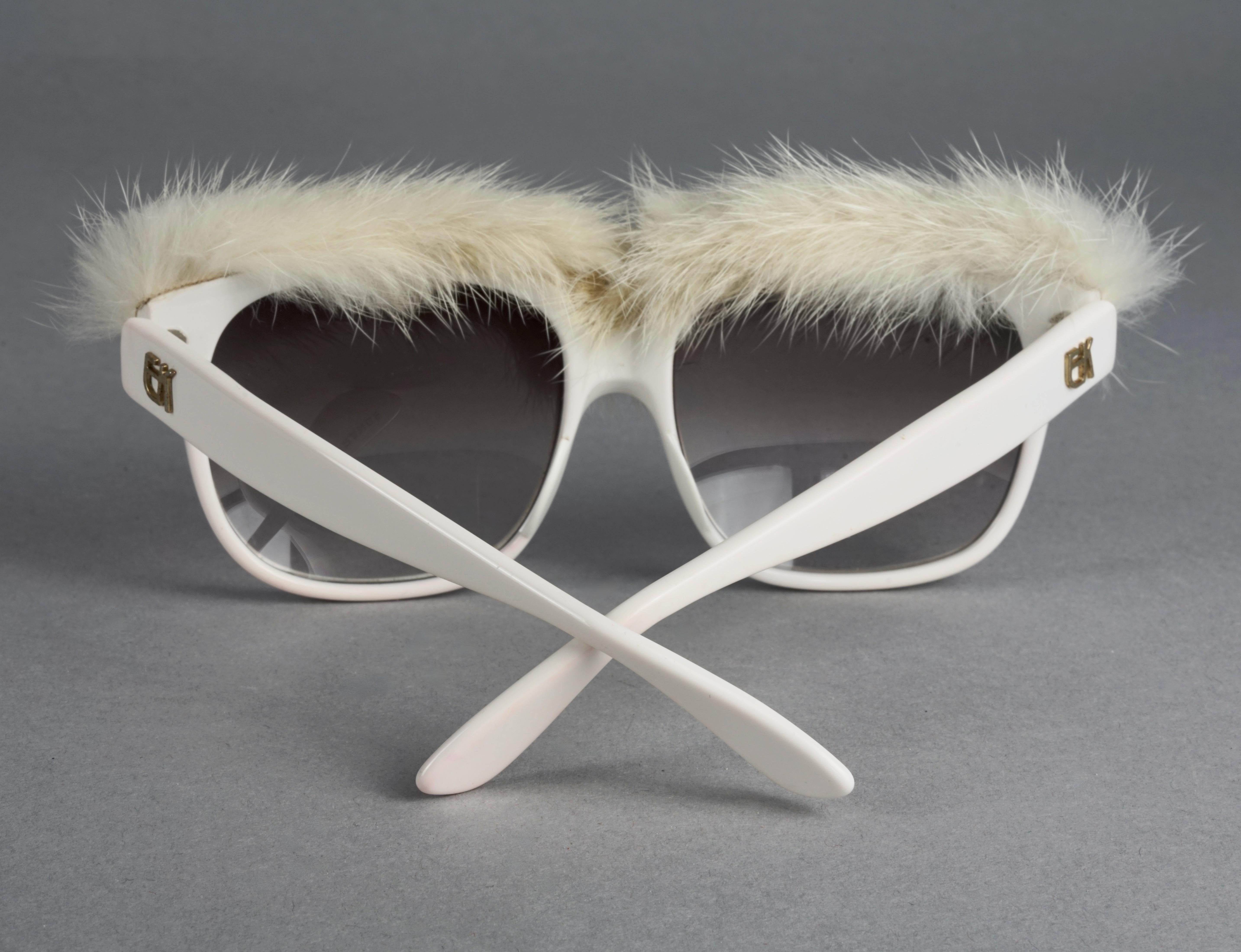 Vintage EMMANUELLE KHANH PARIS Fur Brow Sunglasses In Good Condition For Sale In Kingersheim, Alsace