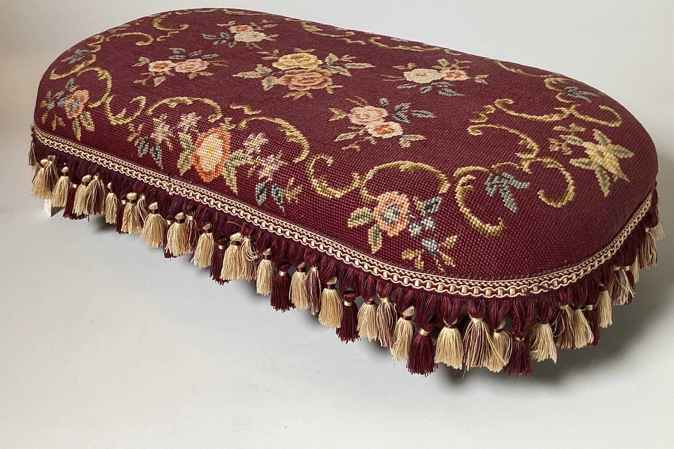 Vintage Empire Style Needlepoint Floral Tapestry Footstool In Excellent Condition In Lambertville, NJ