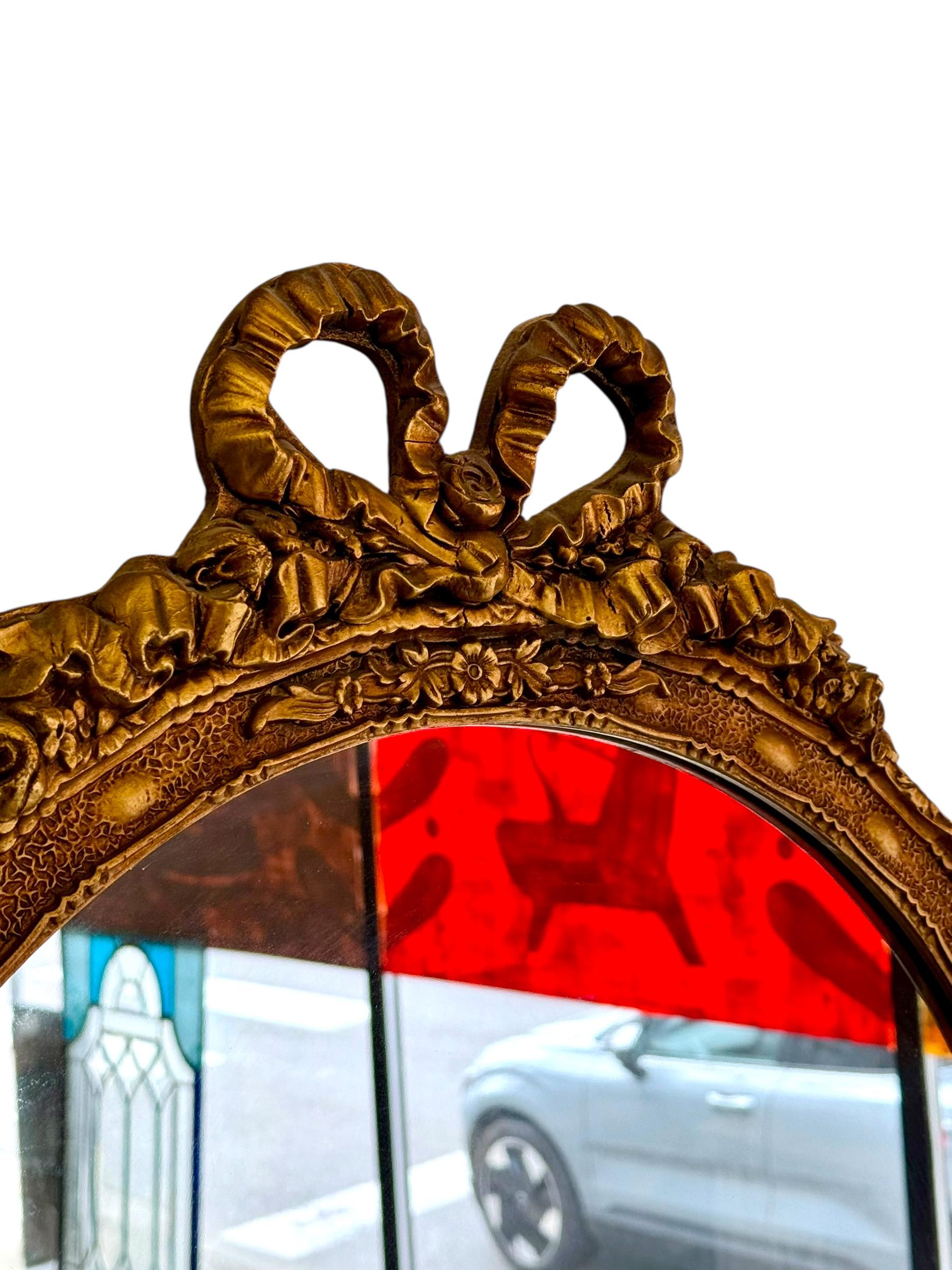 Miroir rond vintage de style Empire avec cadre en bois doré en vente 1