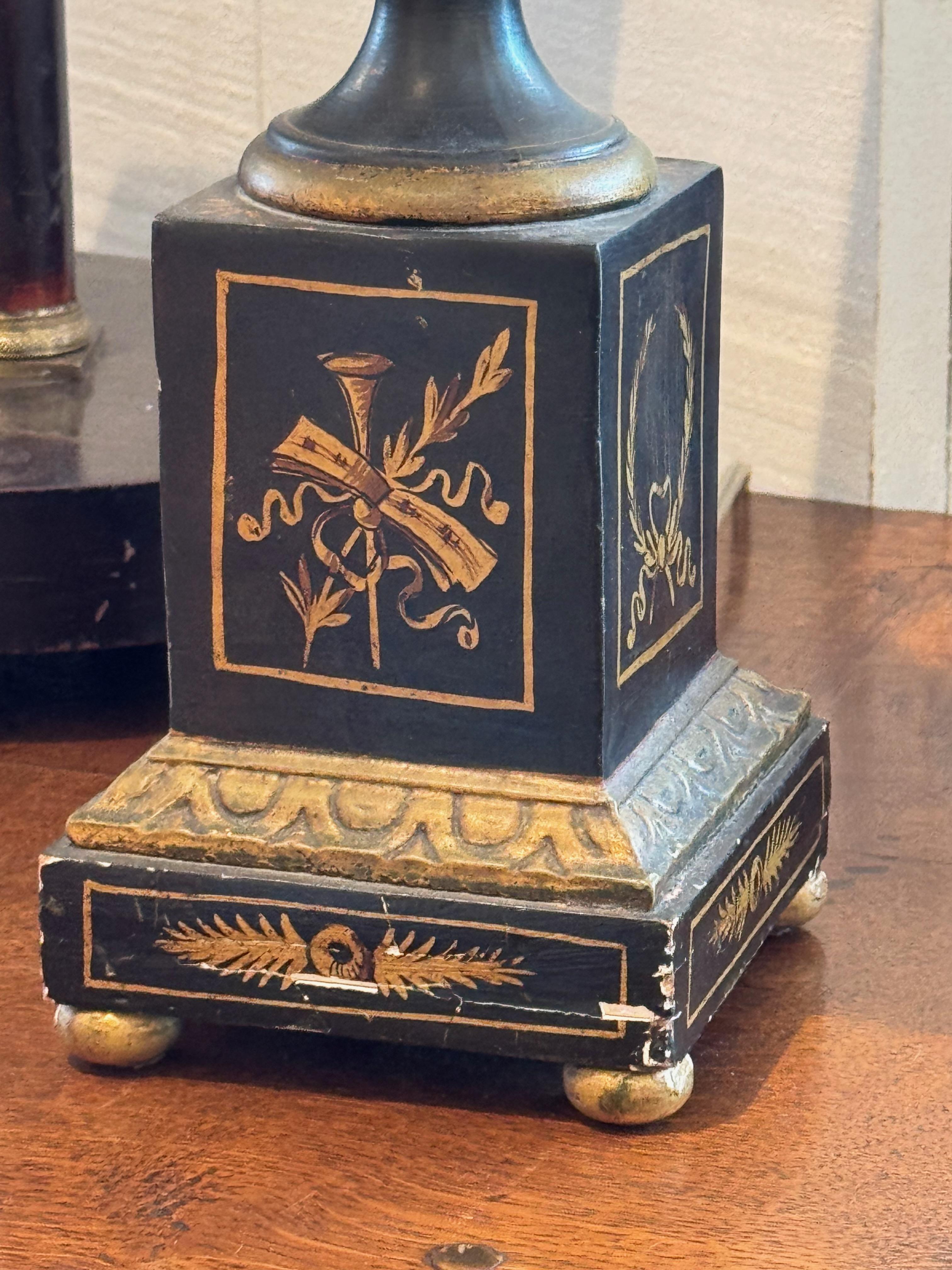 Mid-20th Century Vintage Empire-Style Swan Handle Lamp in Black and Gold For Sale