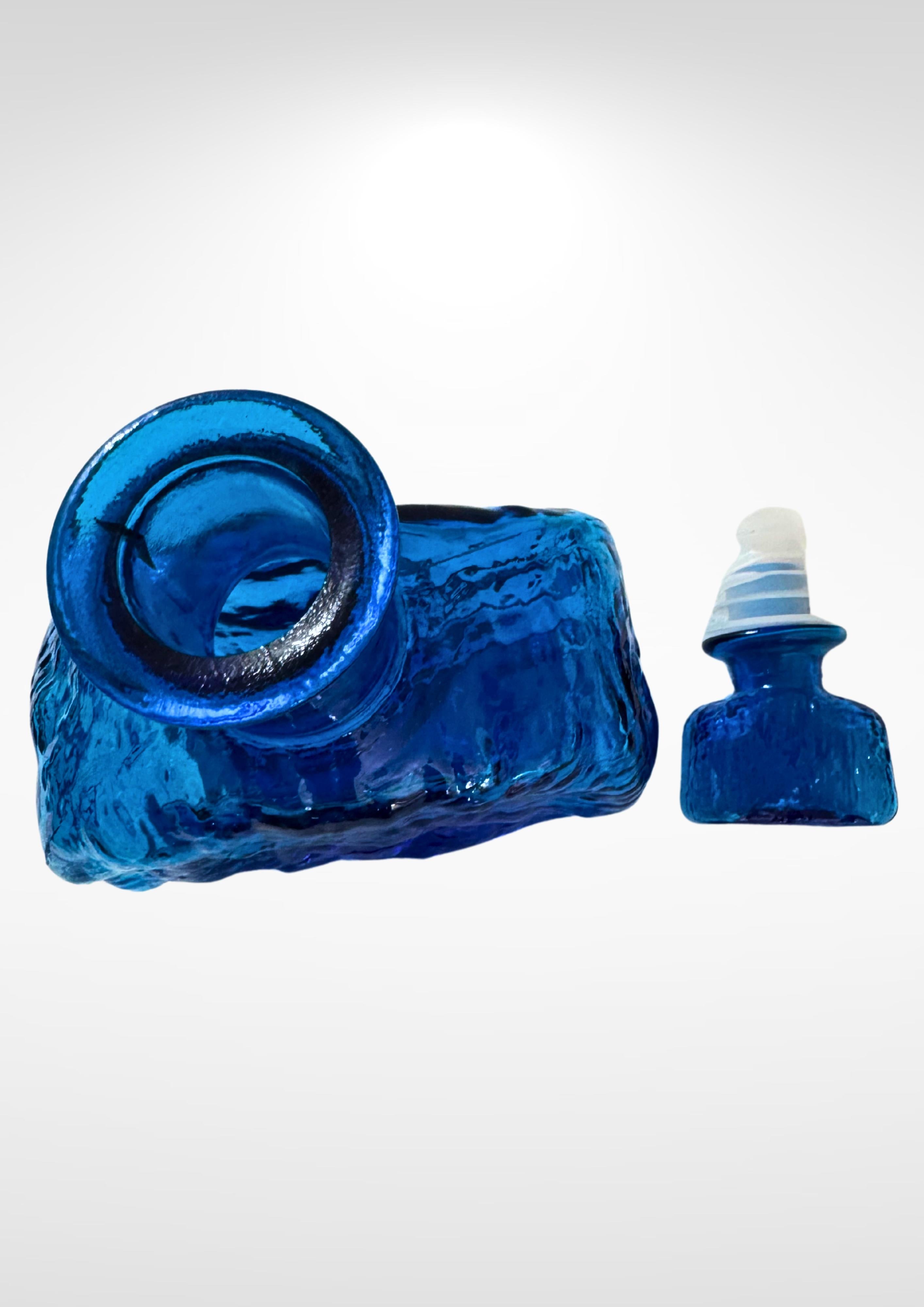 Vintage Empoli Cadmium Blue Glass Bottle & Stopper For Sale 1