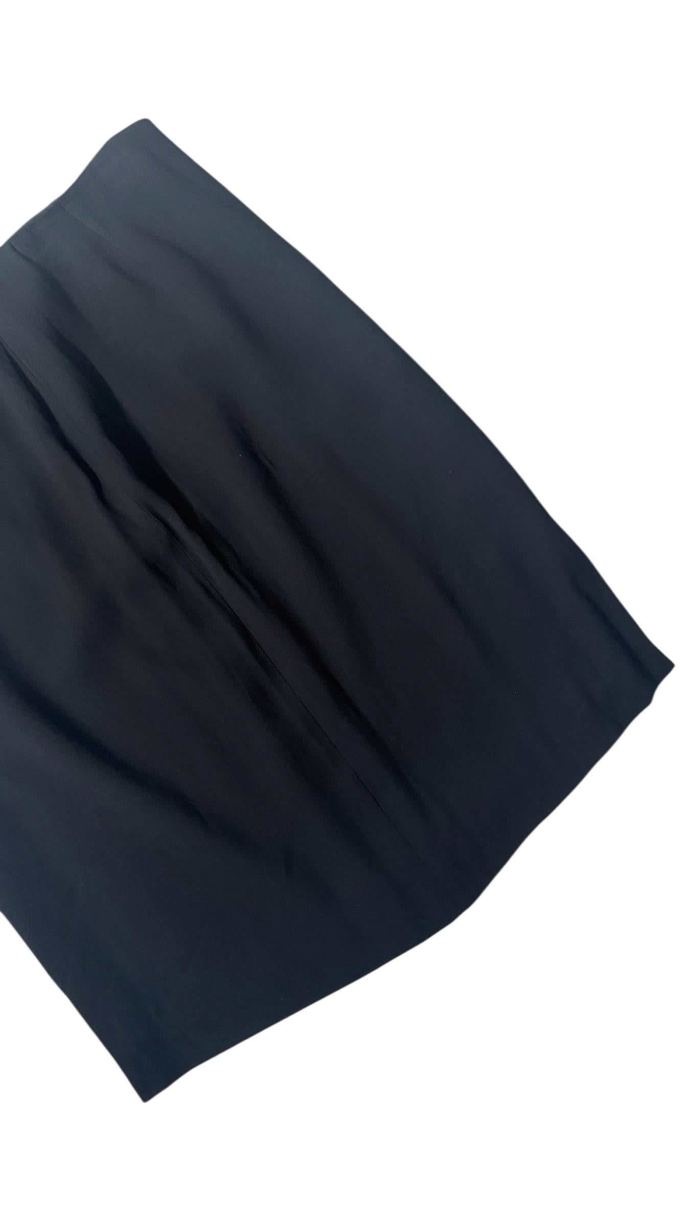 Vintage Emporio Armani Black Wool Mini Skirt In condizioni buone in vendita a Milano, IT