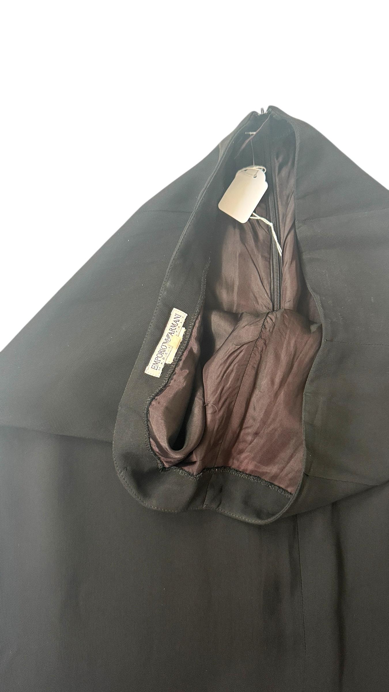 Vintage Emporio Armani Black Wool Mini Skirt in vendita 1
