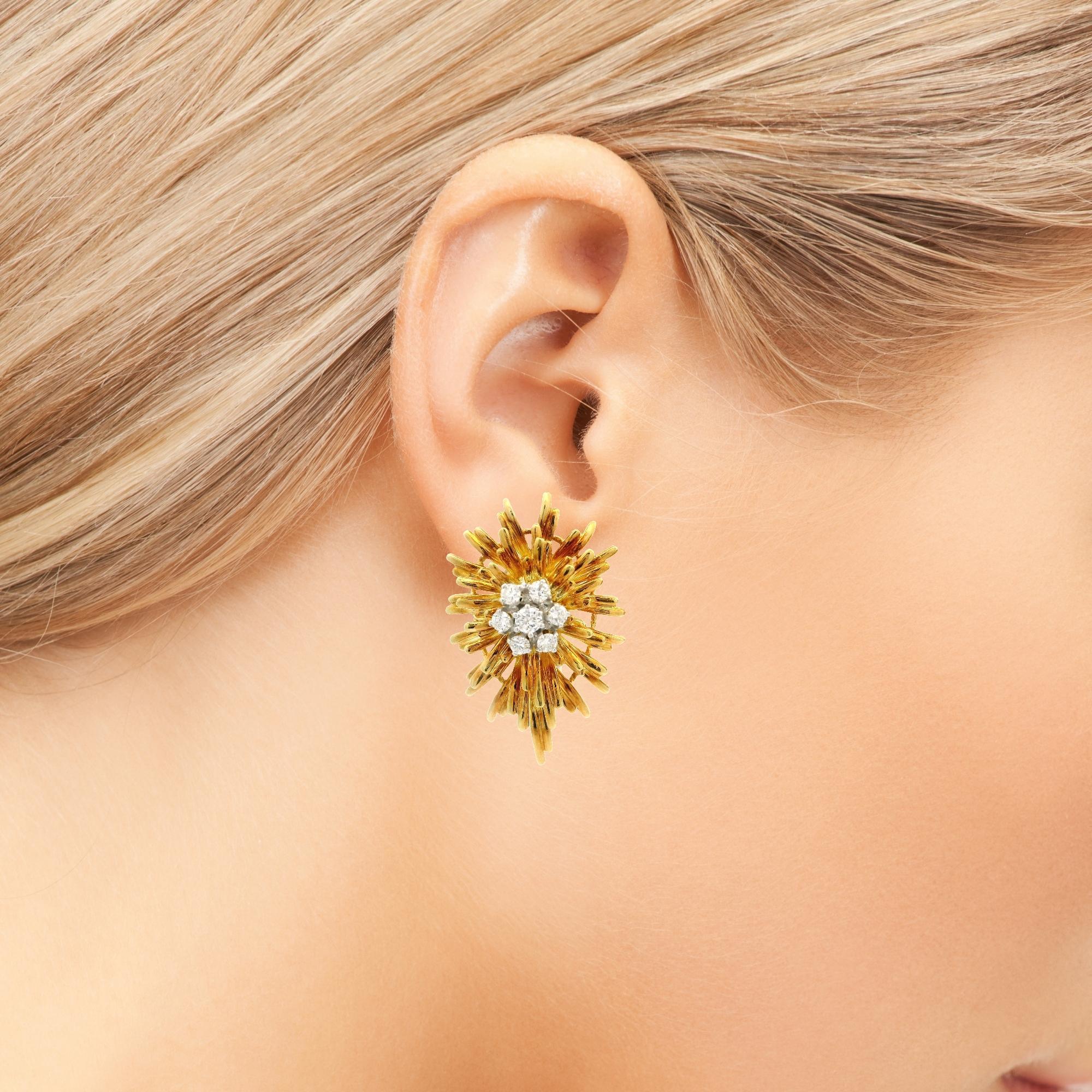 Brilliant Cut Vintage En Tremblant Solid Gold 0.75ct Diamond Cluster Burst Spray Earrings For Sale