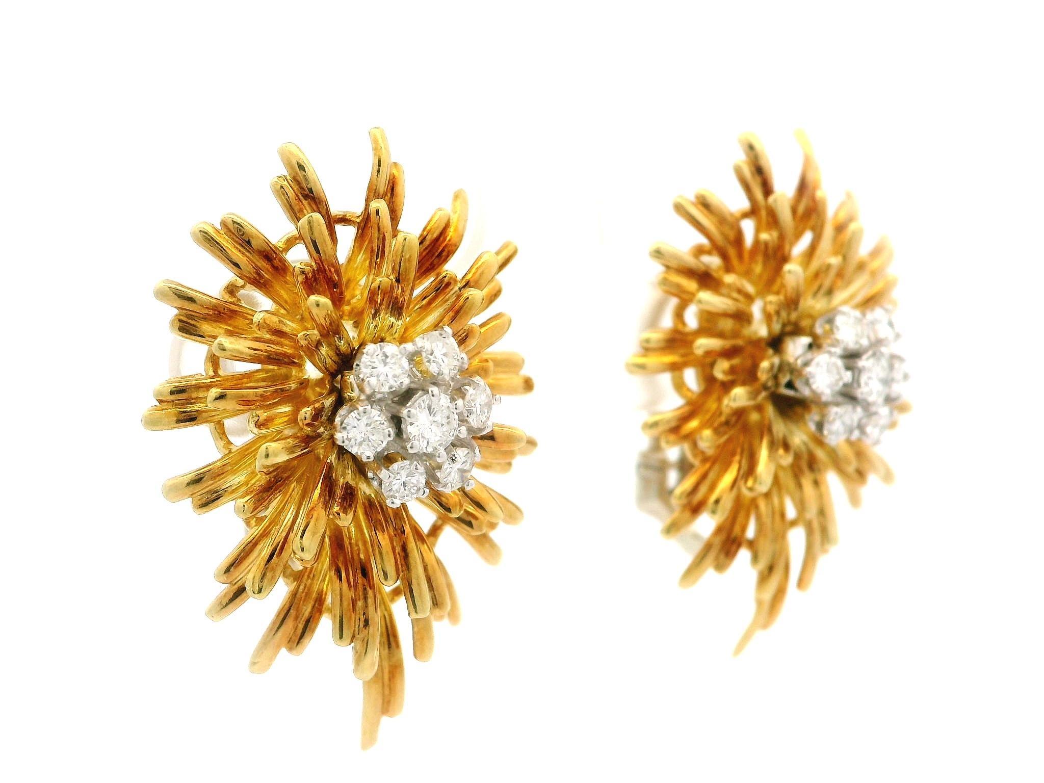 Women's Vintage En Tremblant Solid Gold 0.75ct Diamond Cluster Burst Spray Earrings For Sale
