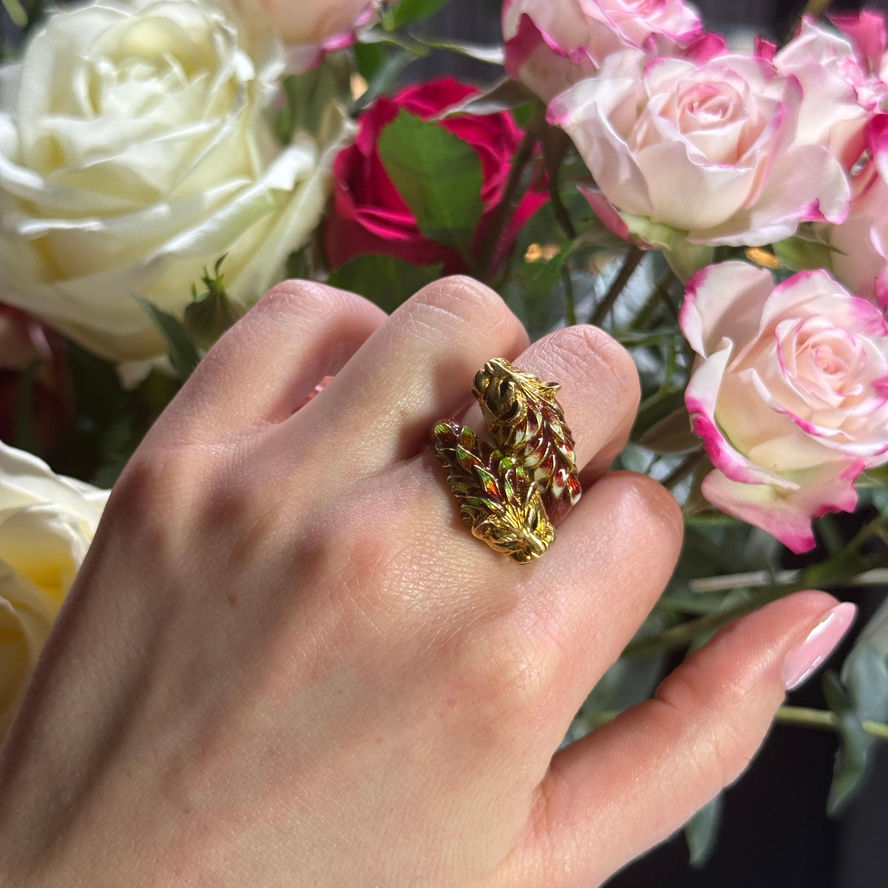 Vintage Enamel and Gold Double Lion Head Ring by Zolatas, Circa 1980 For Sale 4