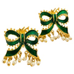 Boucles d'oreilles vintage en émail avec nœud papillon et perles