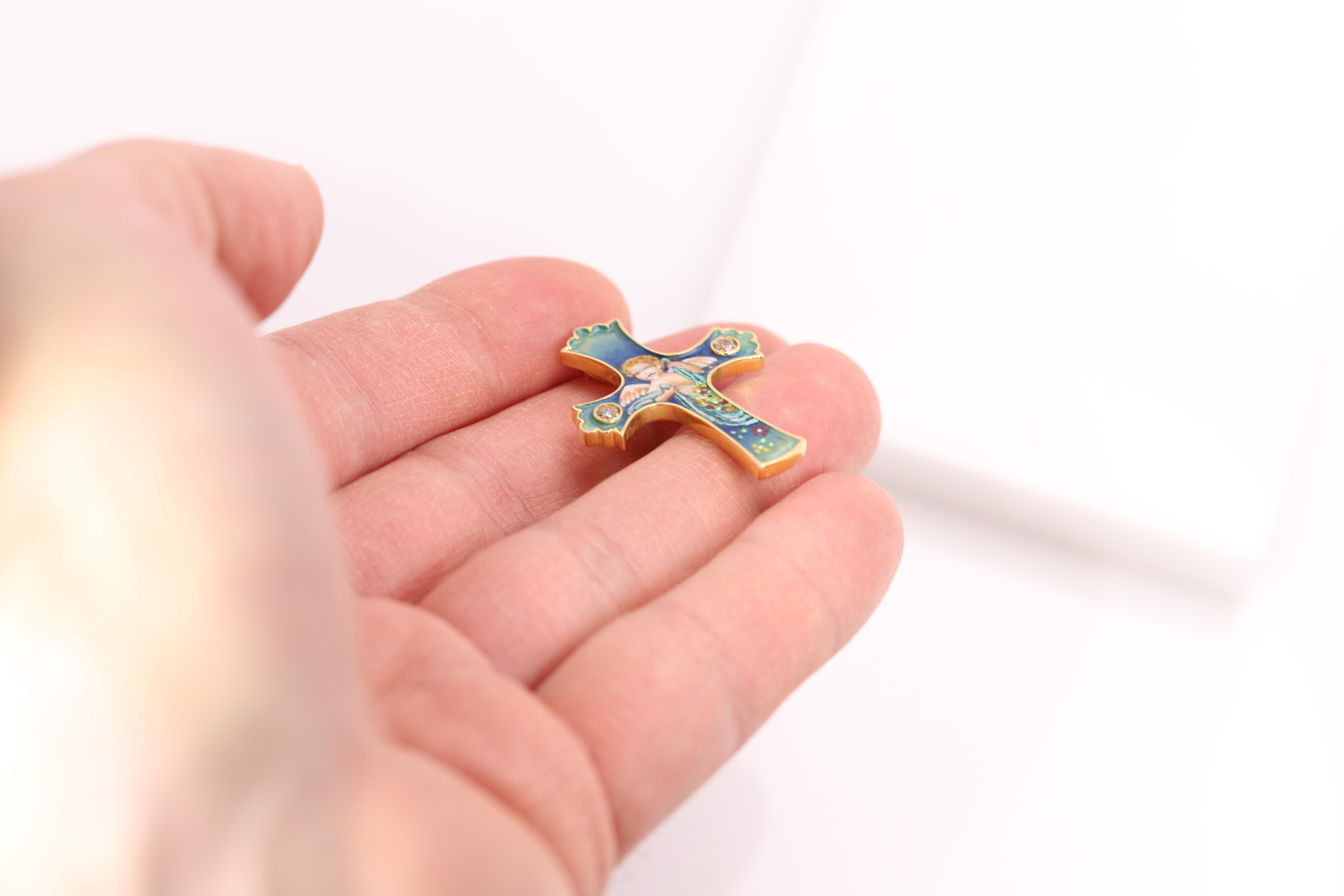 Vintage Enamel Cross Angel 18 Karat Yellow Gold Mini Enamel Art and Sapphires For Sale 1
