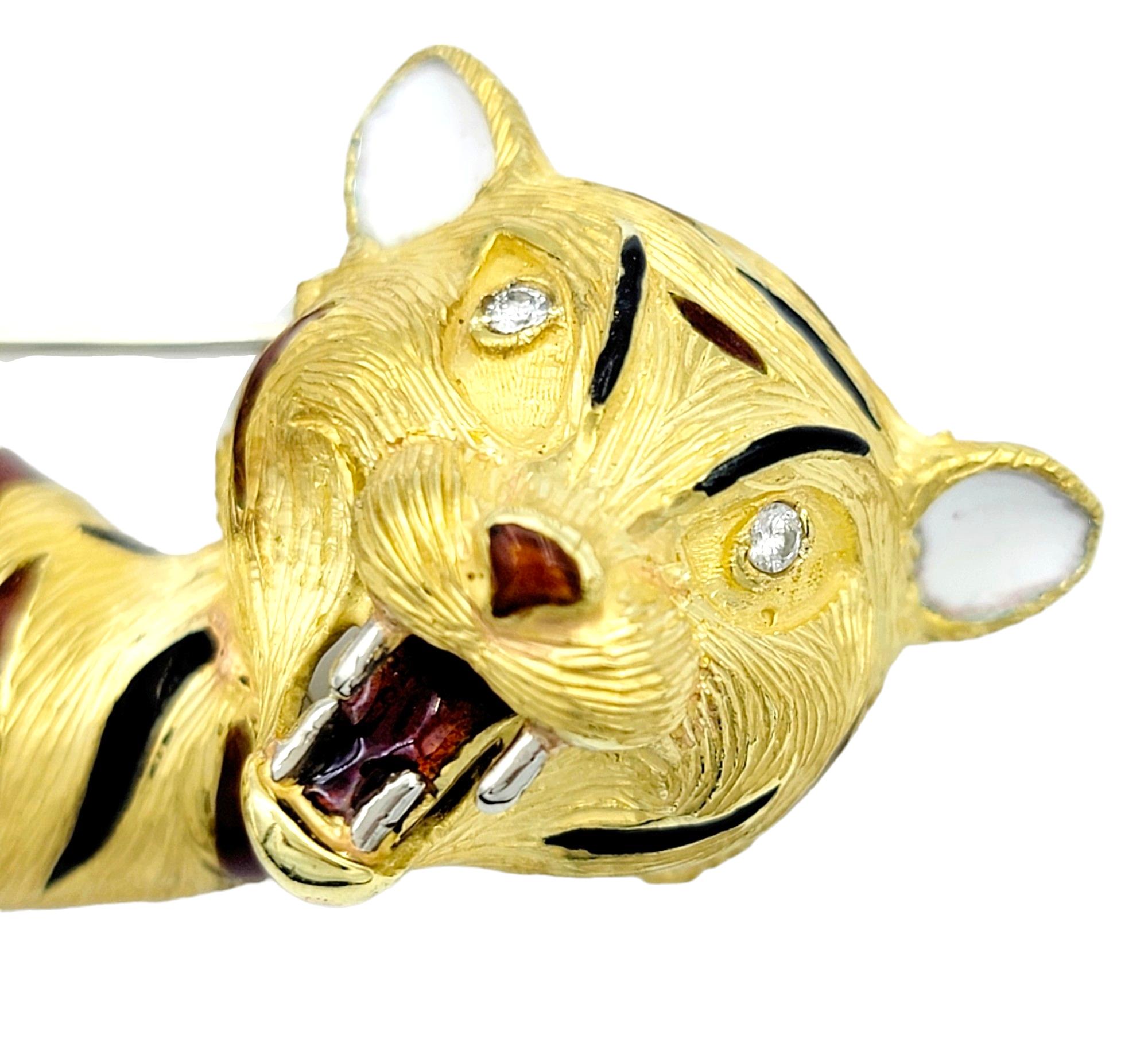 Round Cut Vintage Enamel Striped Tiger Brooch with Diamond Eyes in 18 Karat Yellow Gold For Sale