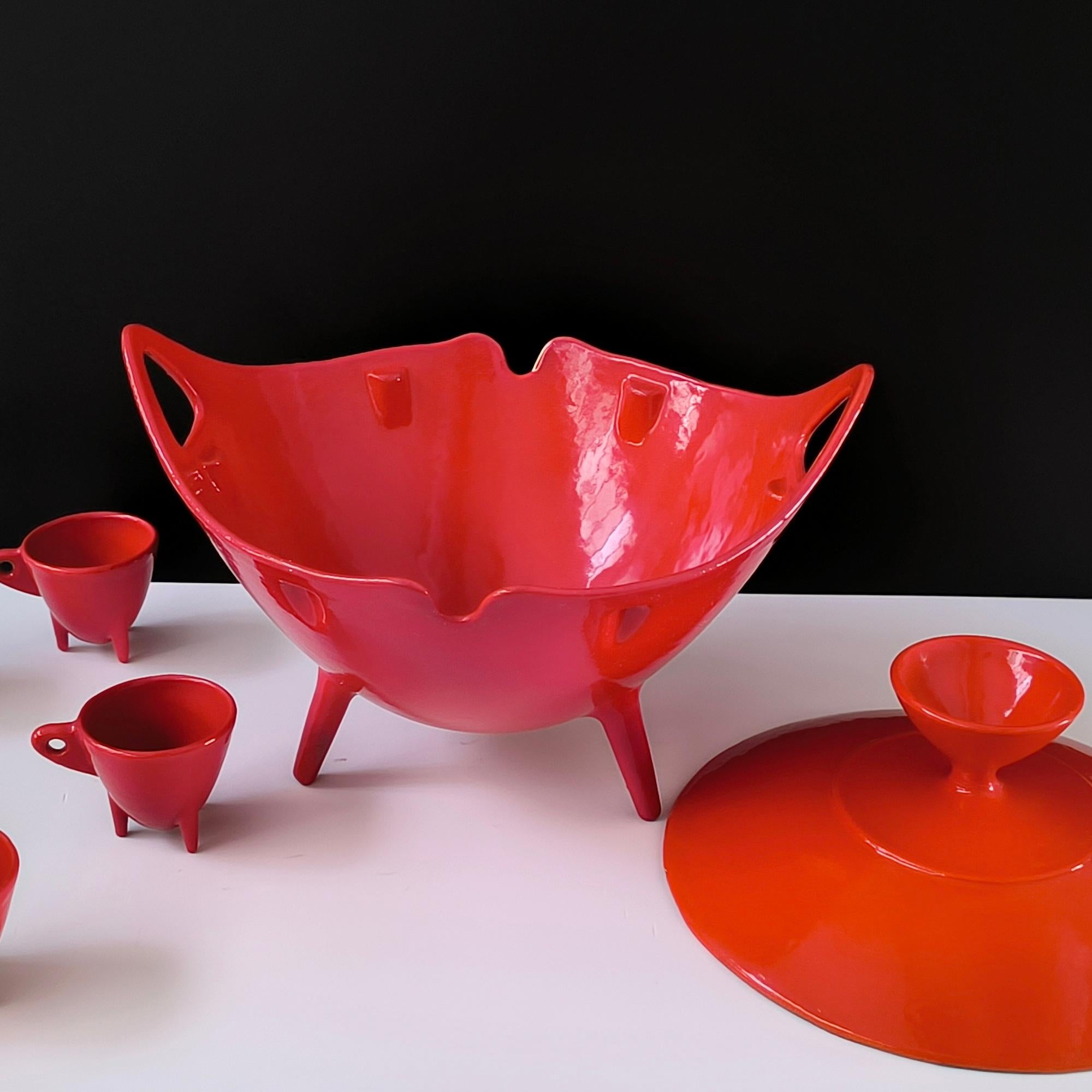 Vintage Enameled Cast Iron Bowl and Cup Set – Timo Sarpaneva Style, Mid-Century In Excellent Condition For Sale In Bochum, NRW
