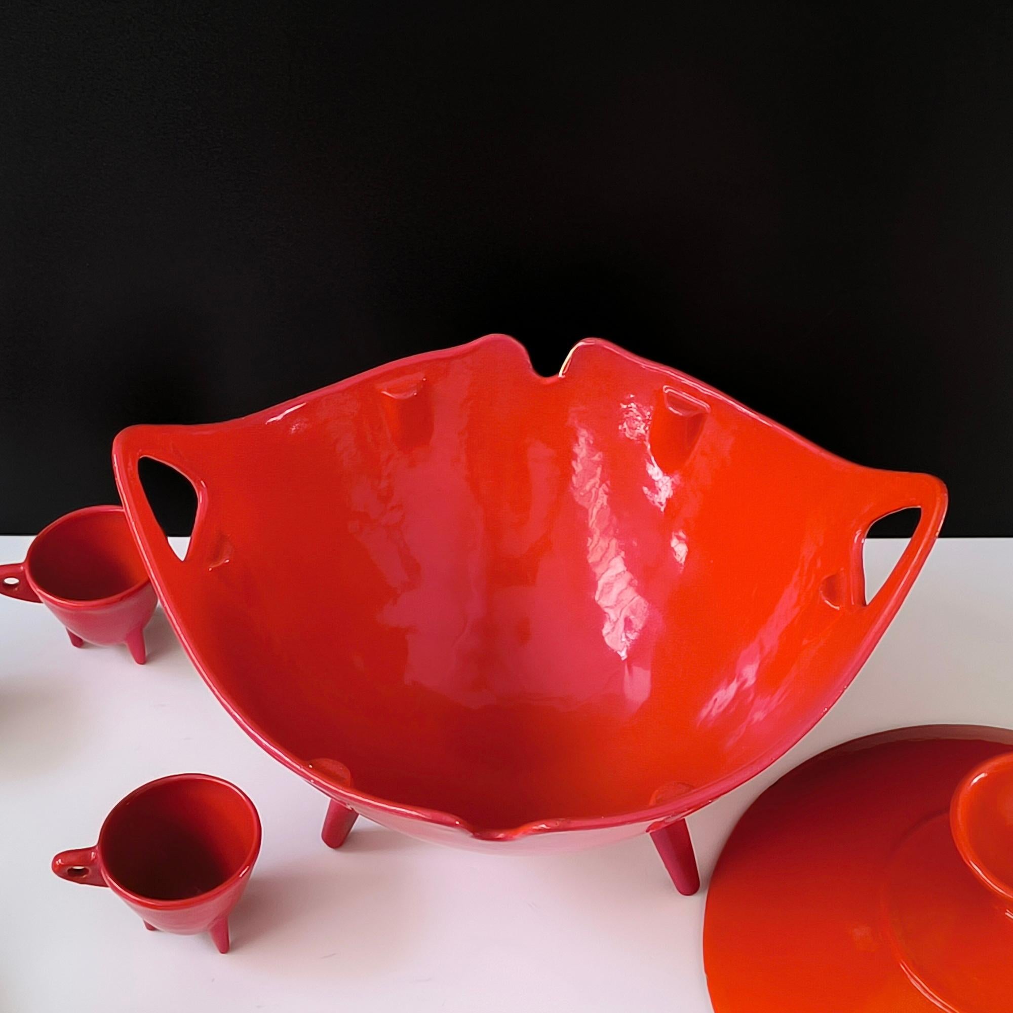 20th Century Vintage Enameled Cast Iron Bowl and Cup Set – Timo Sarpaneva Style, Mid-Century For Sale