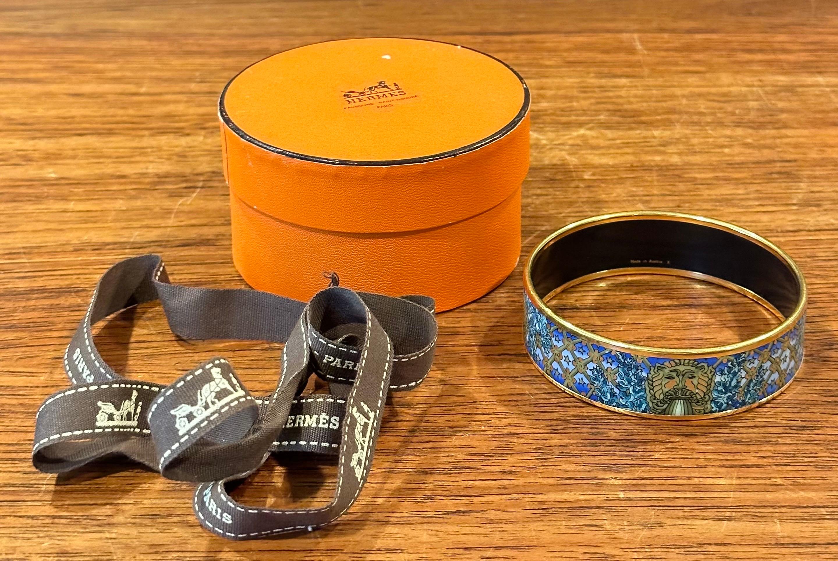 Hand-Crafted Vintage Enameled Lion Head Bangle Bracelet with Box by Hermès 70mm For Sale