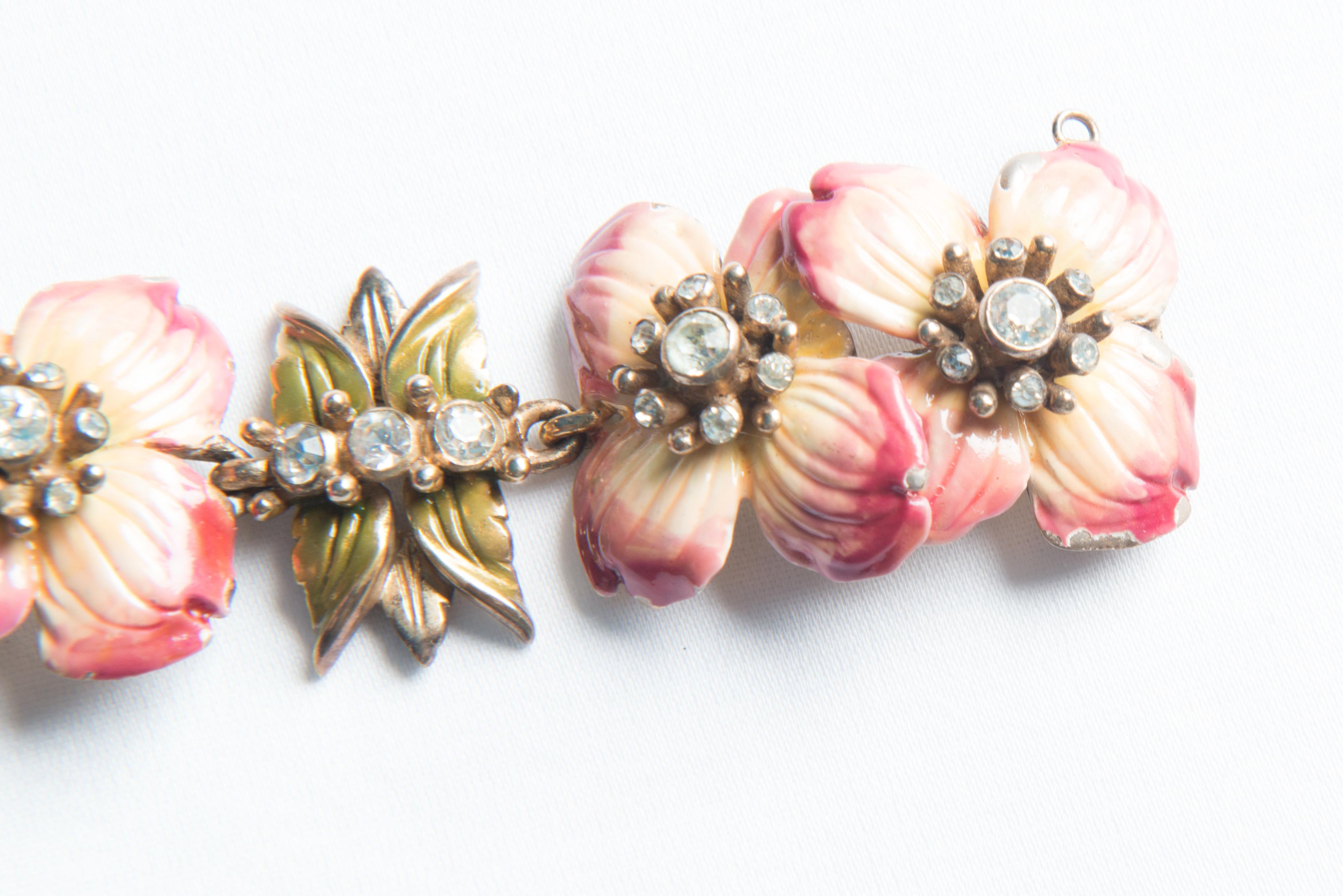 Vintage Enameled Pink Flower Bracelet For Sale 2