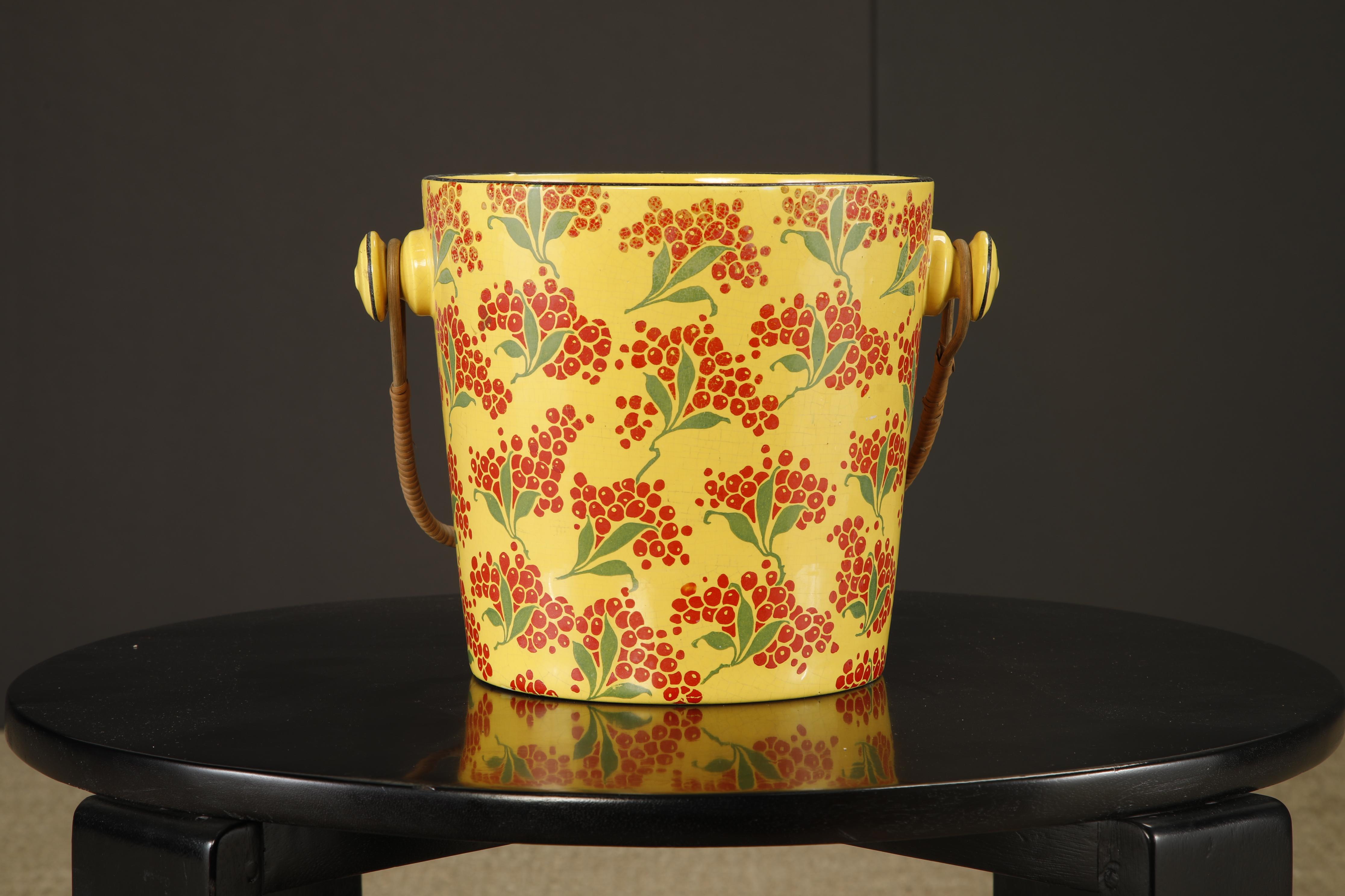 Vintage Enamelware Five-Piece Wash Set in Yellow with Red Berry Motif, c 1950s In Good Condition For Sale In Los Angeles, CA