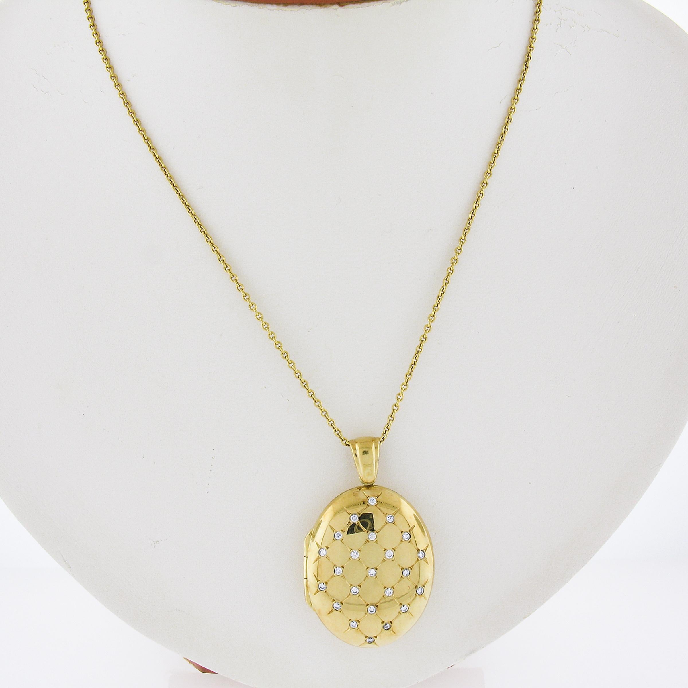 --Stone(s):--
(23) Natural Genuine Diamond - Round Brilliant Cut - Pave Set - G/H Color - VS1-SI1 Clarity
Total Carat Weight:	0.35 (approx.)

Material: Solid 18k Yellow Gold (locket & chain). Leather, Glass & Plastic (inside frames)
Weight: 18