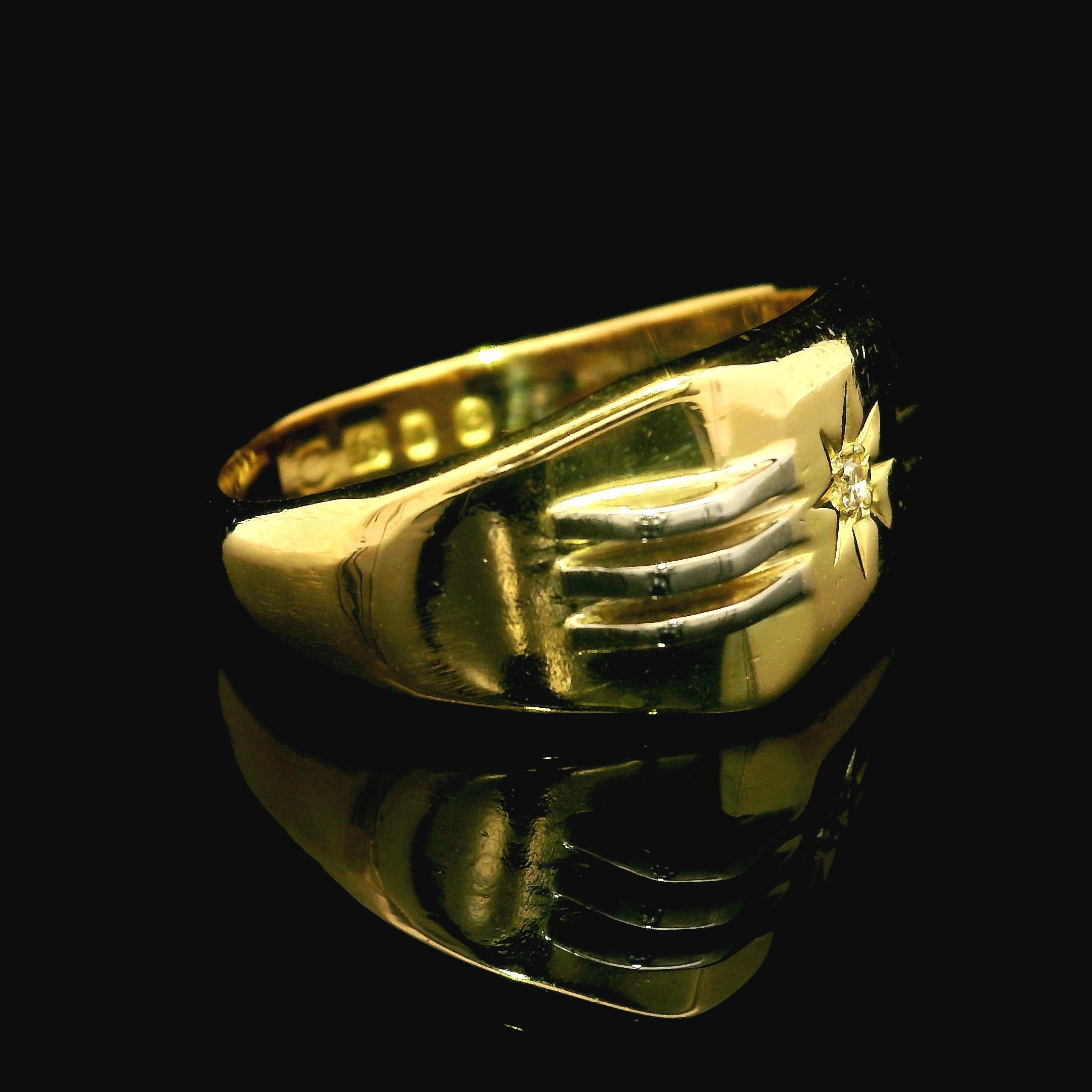 Vintage English 18k Tt Gold 0.02ctw Diamond Rectangular Grooved Signet Band Ring For Sale 12