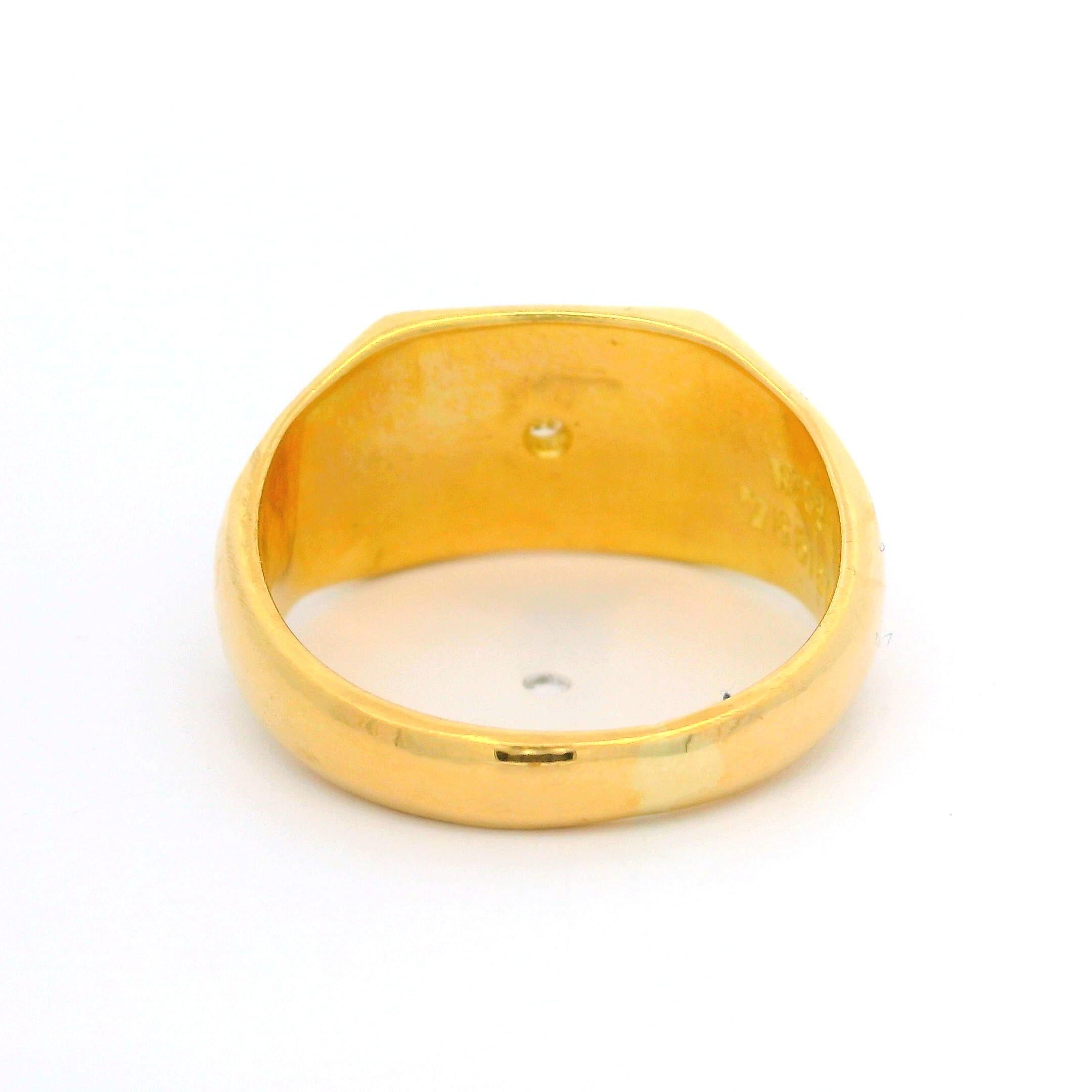 –Stone(s)–
(1) Natural Genuine Diamond - Single Cut - Bead Set - White Color  - 0.20ctw (approx.)

Material: 18k Yellow Gold - 18k White Gold Accents
Weight: 7.71 Grams
Ring Size: 7.0 ( fitted on finger, please contact us prior to purchase with