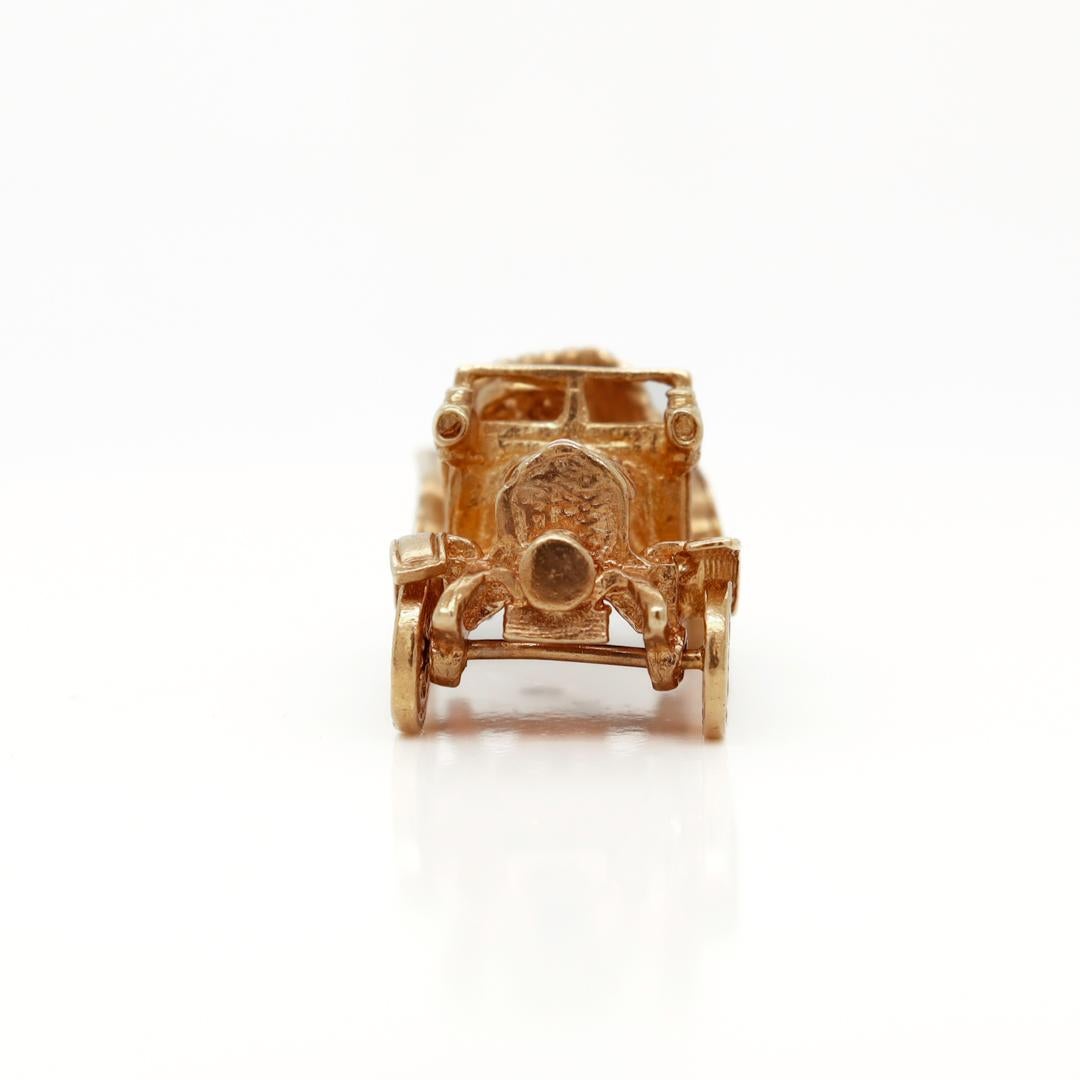 Vintage English 9K Gold Charm of a Old Style Car or Jalopy Automobile  In Good Condition For Sale In Philadelphia, PA
