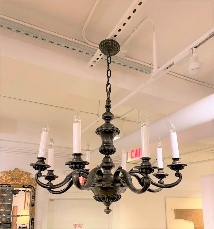 Vintage English Baroque Style Antique Bronze Eight Light Chandelier In Good Condition For Sale In North Salem, NY