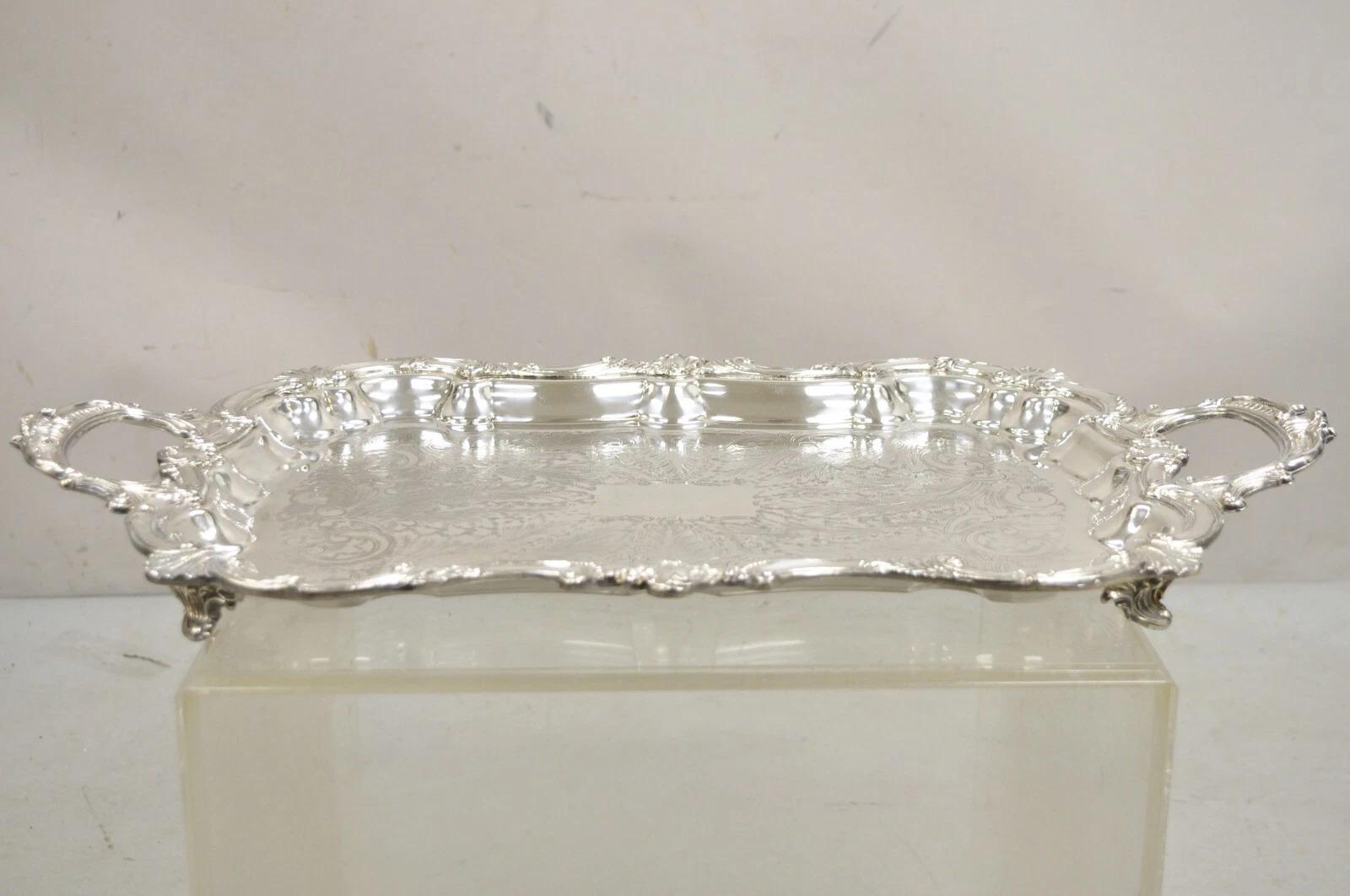 Bandeja de servir barroca inglesa vintage victoriana con baño de plata grabada en venta 3